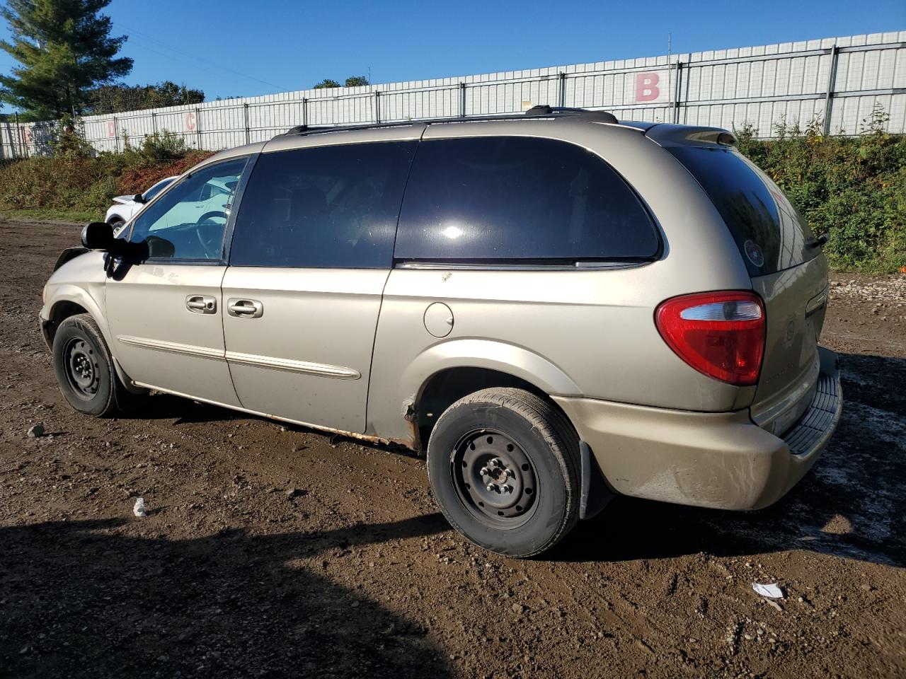 2003 Chrysler Town & Country Lx Beige vin: 2C4GP443X3R115043