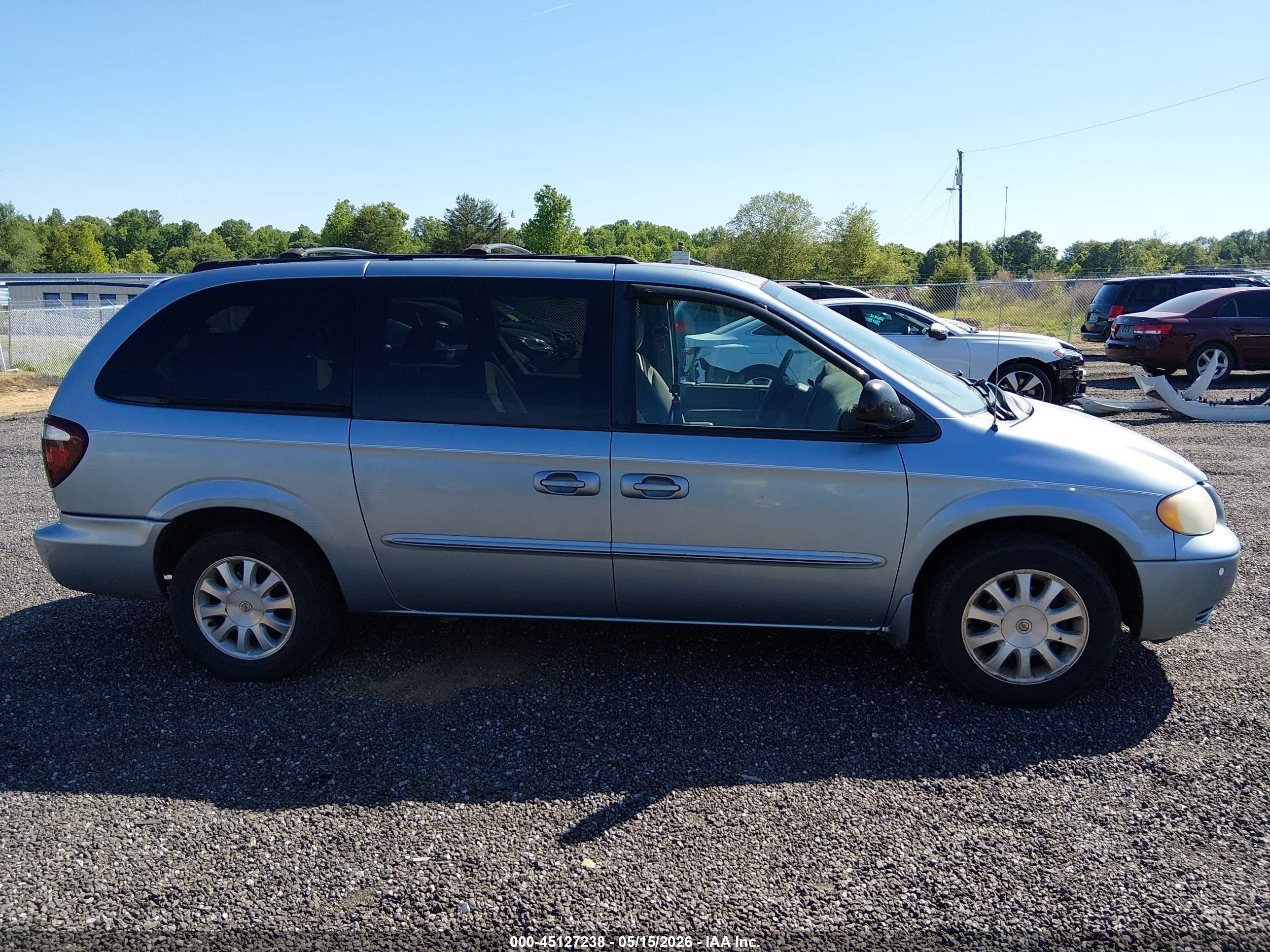 2003 Chrysler Town & Country Lx Light Blue vin: 2C4GP44L33R295692