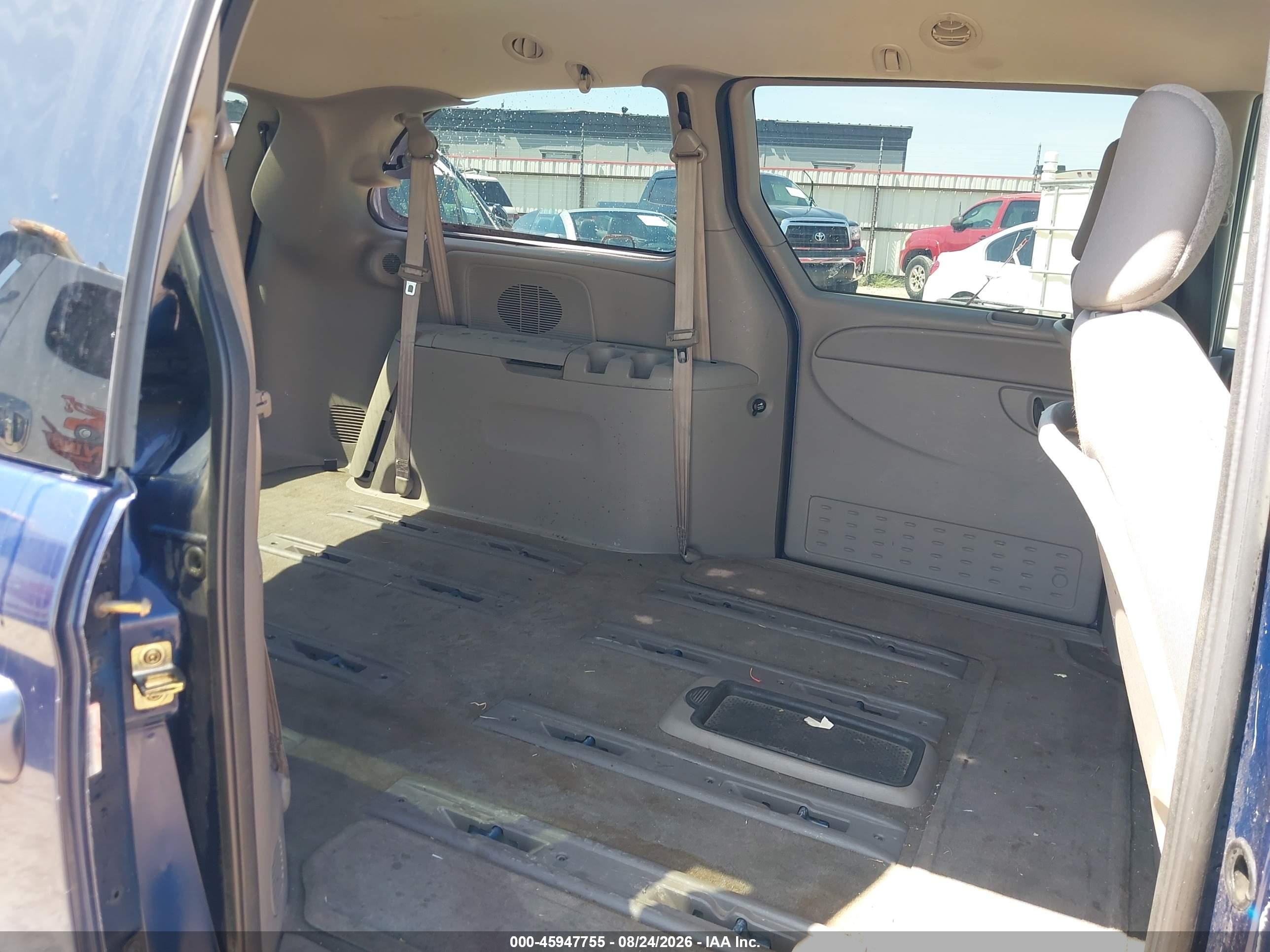 2003 Chrysler Town & Country Lx Navy vin: 2C4GP44L53R375348