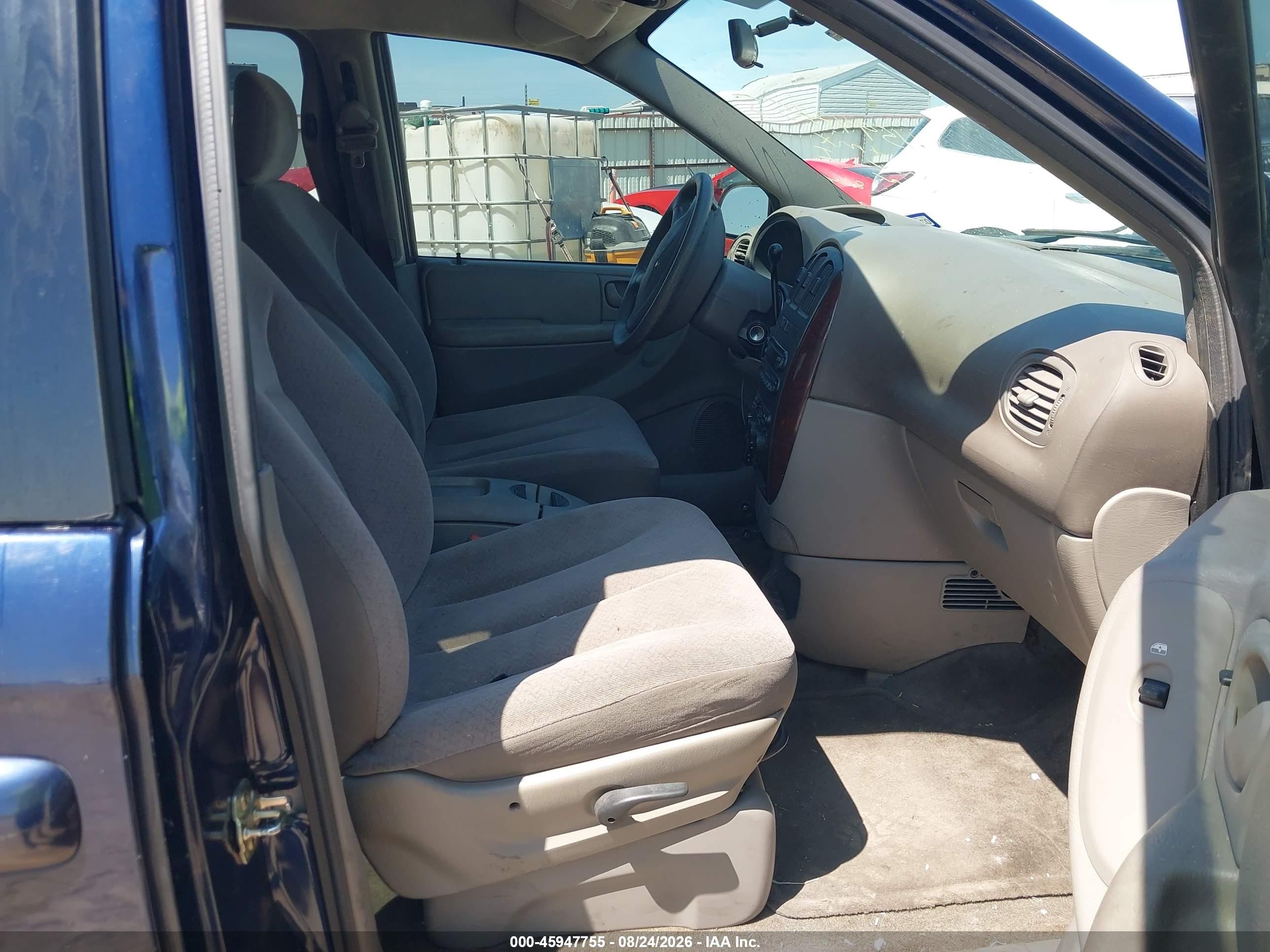 2003 Chrysler Town & Country Lx Navy vin: 2C4GP44L53R375348