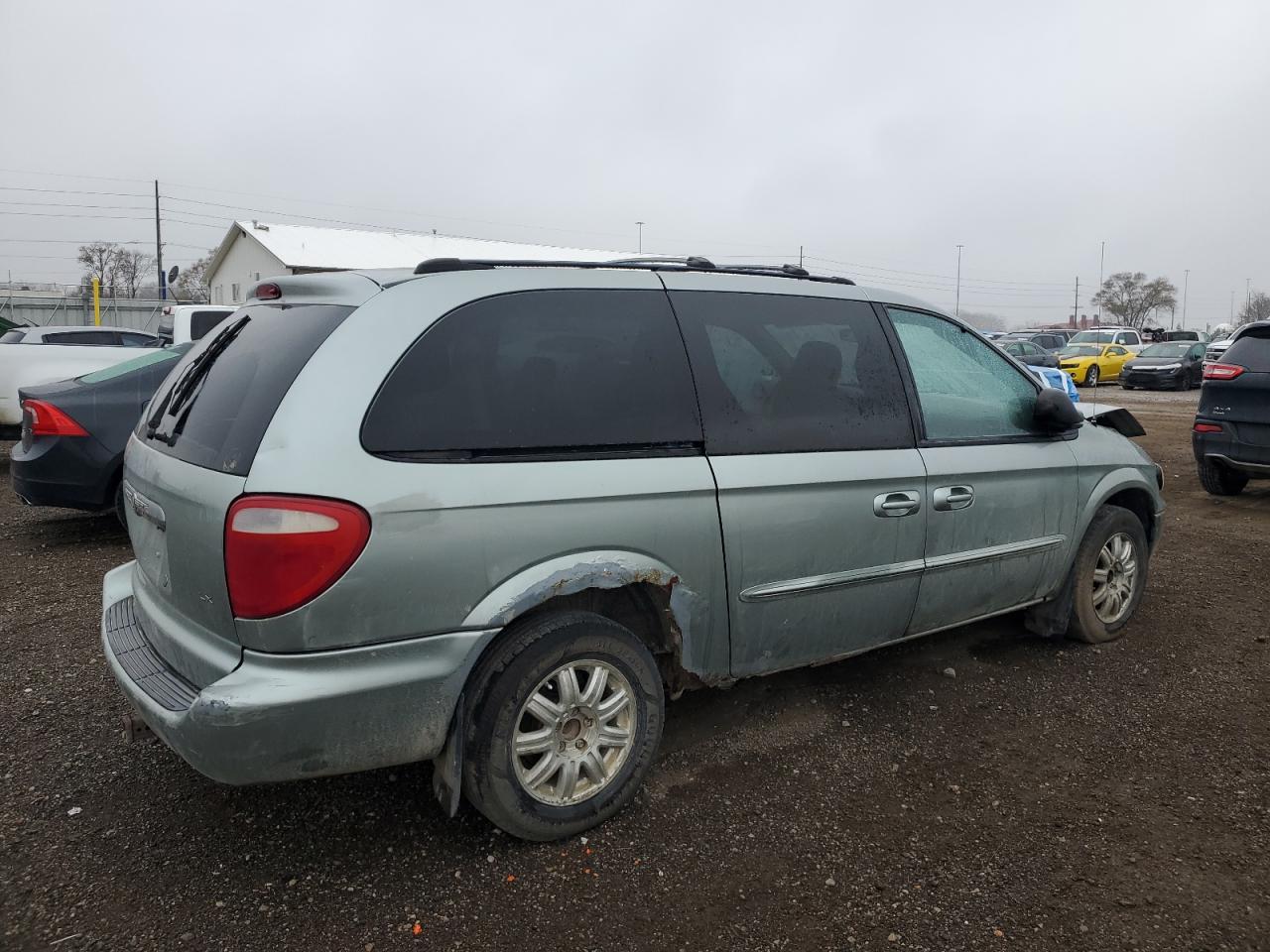 2003 Chrysler Town & Country Lx Silver vin: 2C4GP44L63R157466