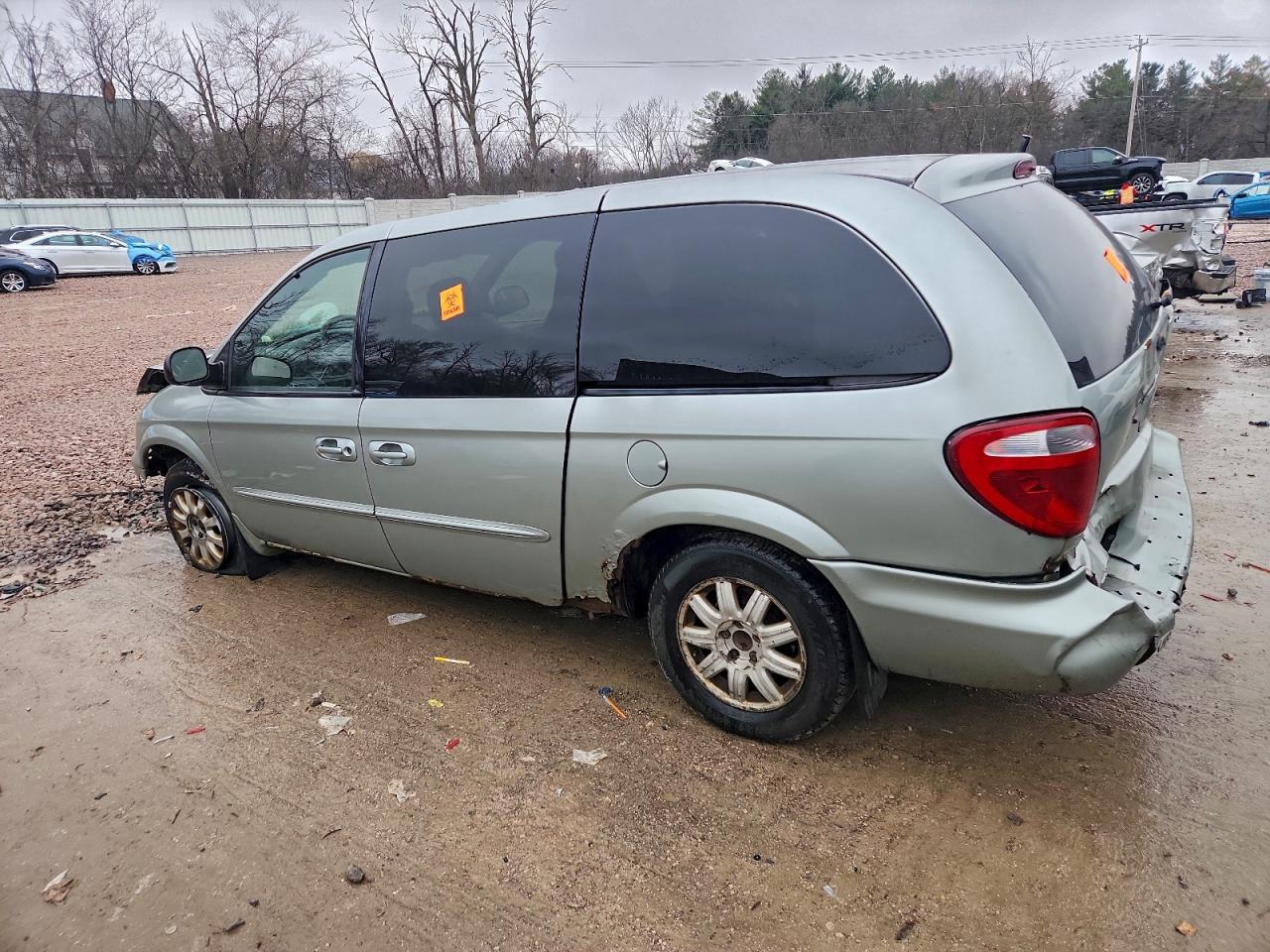 2003 Chrysler Town & Country Lx Silver vin: 2C4GP44L73R195756