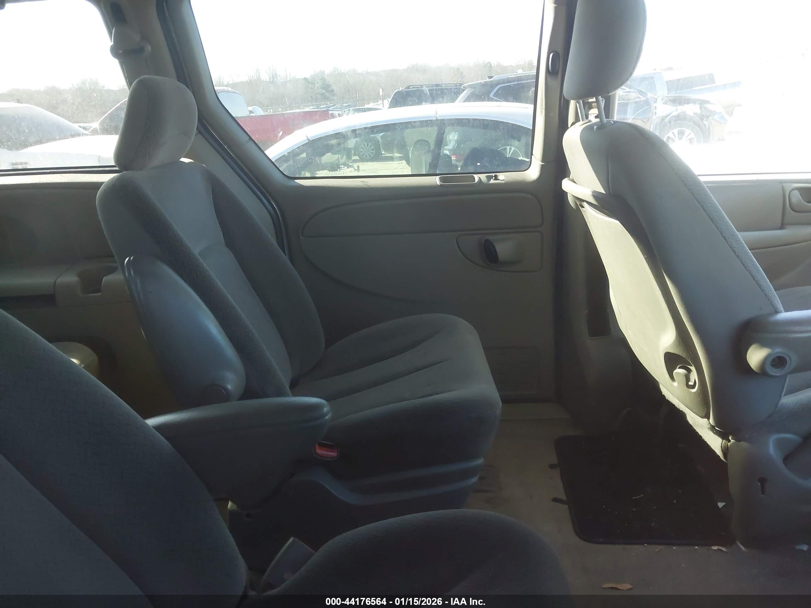 2004 Chrysler Town & Country Lx Champagne vin: 2C4GP44R04R505784