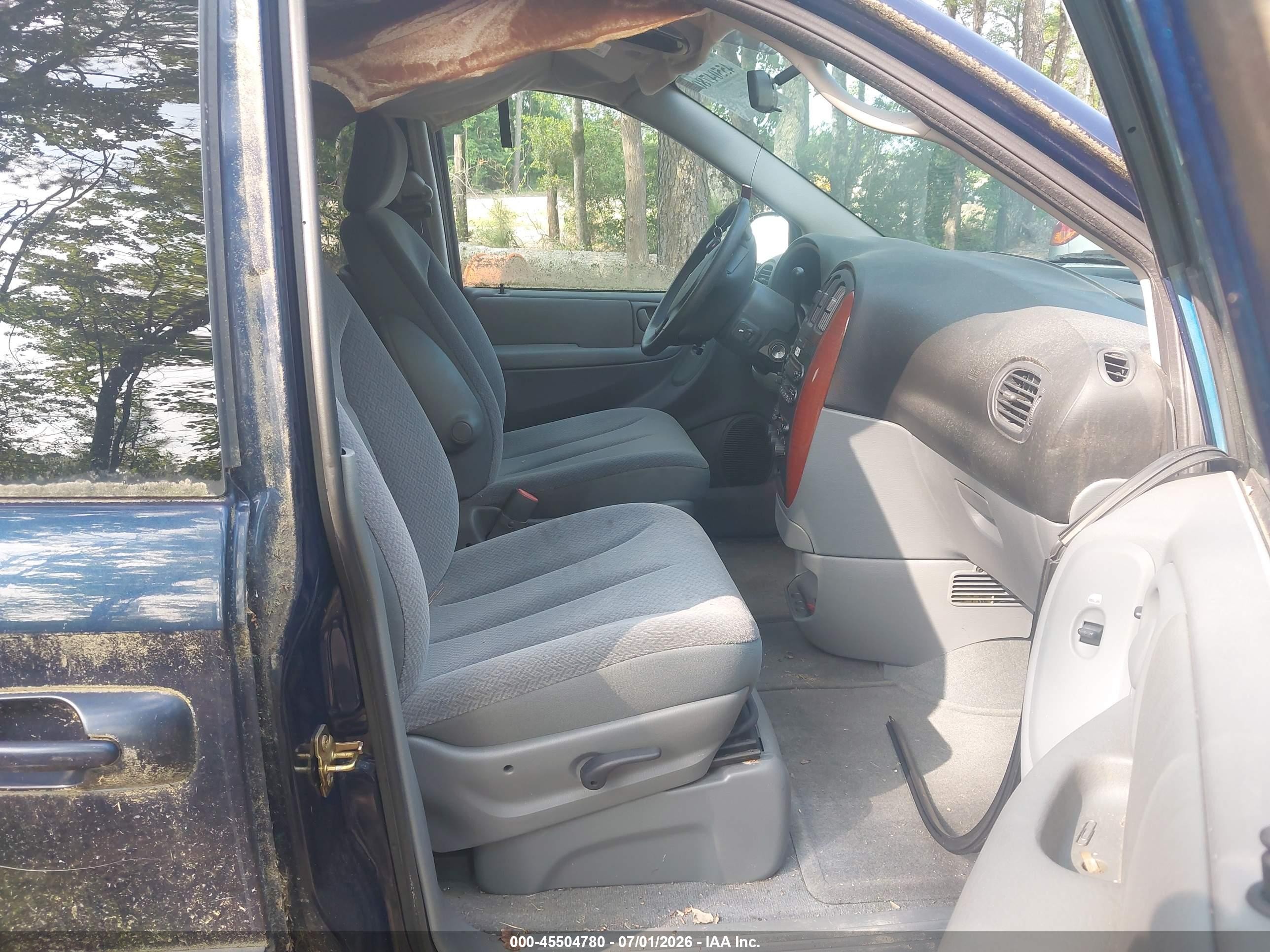 2005 Chrysler Town & Country Lx Blue vin: 2C4GP44R05R430599
