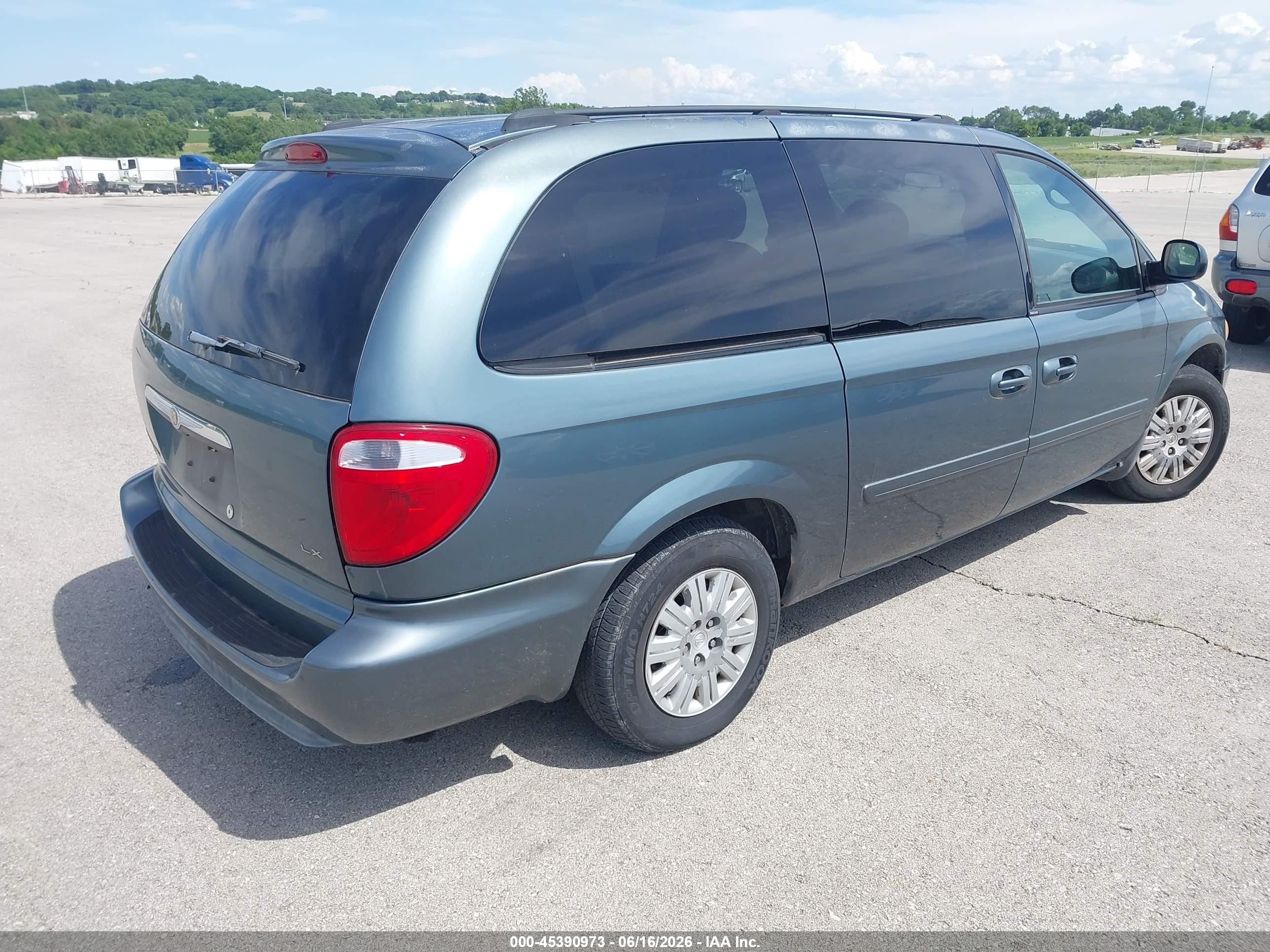 2005 Chrysler Town & Country Lx Light Blue vin: 2C4GP44R15R439344