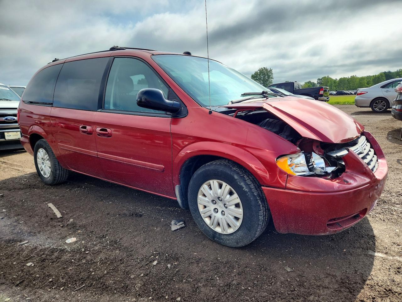 2005 Chrysler Town & Country Lx Maroon vin: 2C4GP44R15R514866