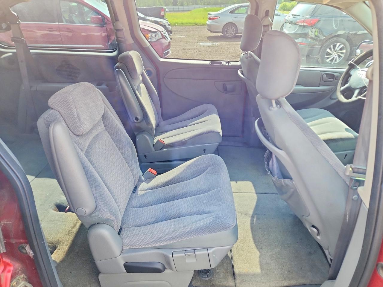 2005 Chrysler Town & Country Lx Maroon vin: 2C4GP44R15R514866