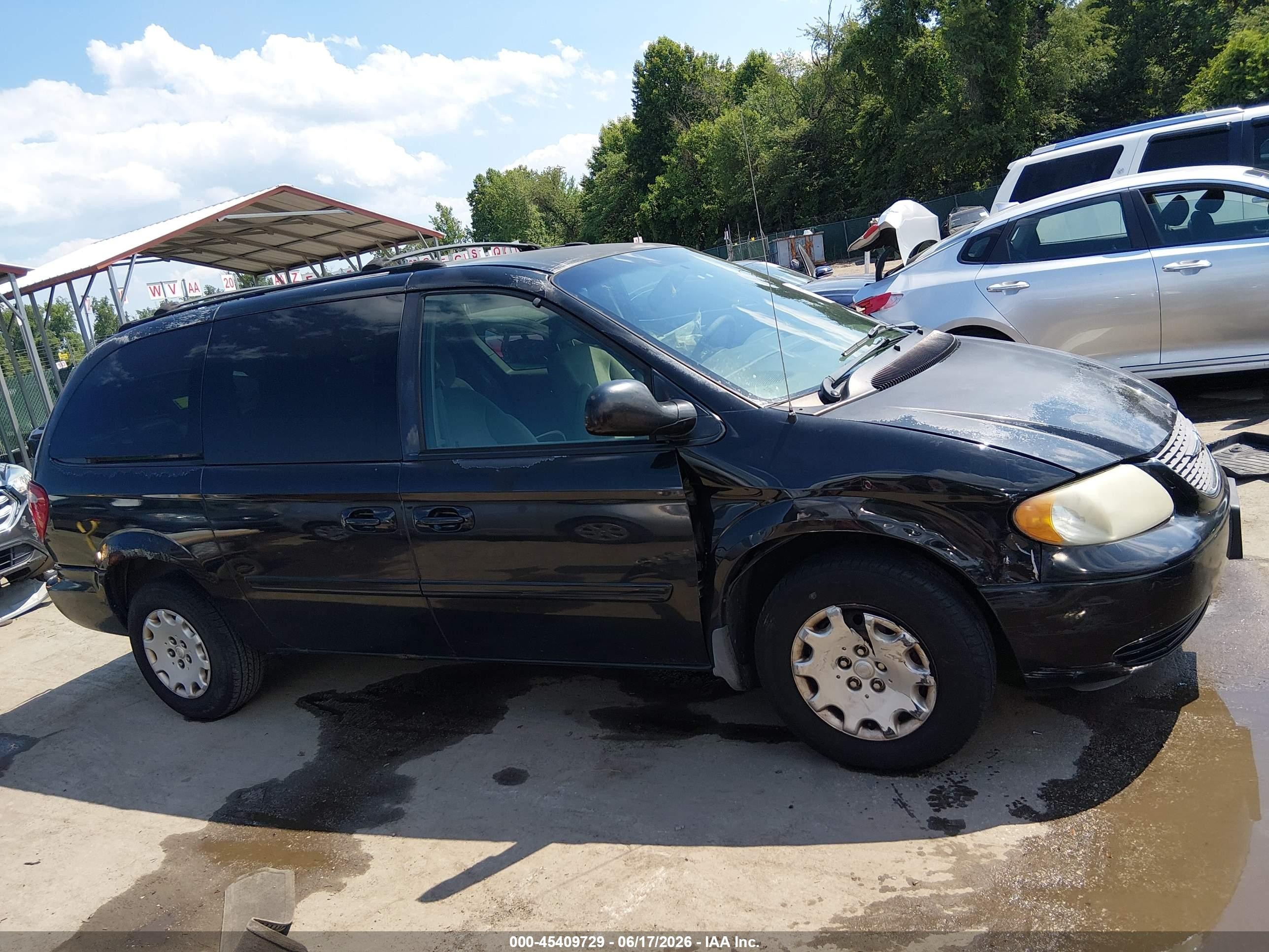 2004 Chrysler Town & Country Lx Black vin: 2C4GP44R24R582737