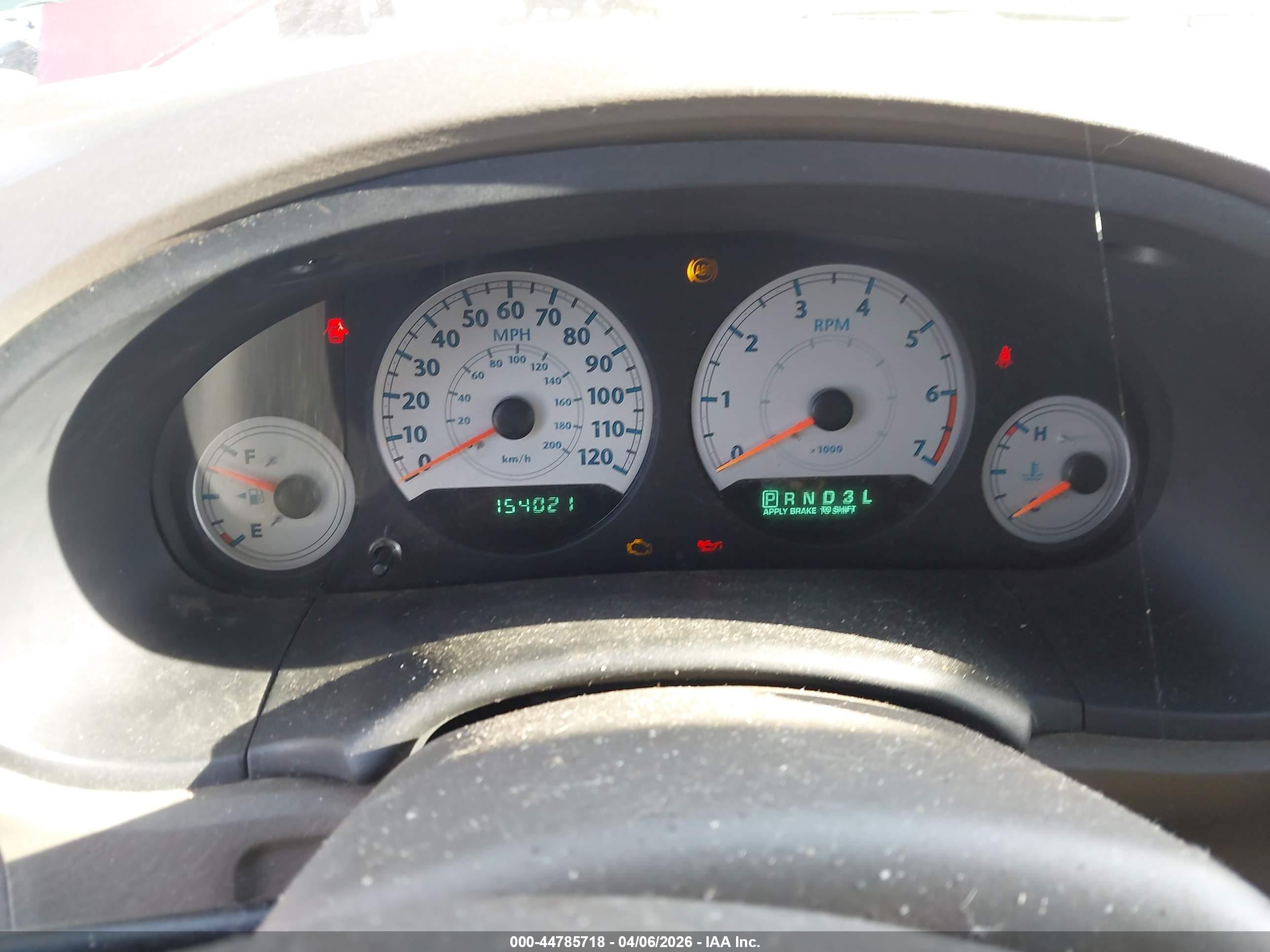 2005 Chrysler Town & Country Lx Red vin: 2C4GP44R35R543253