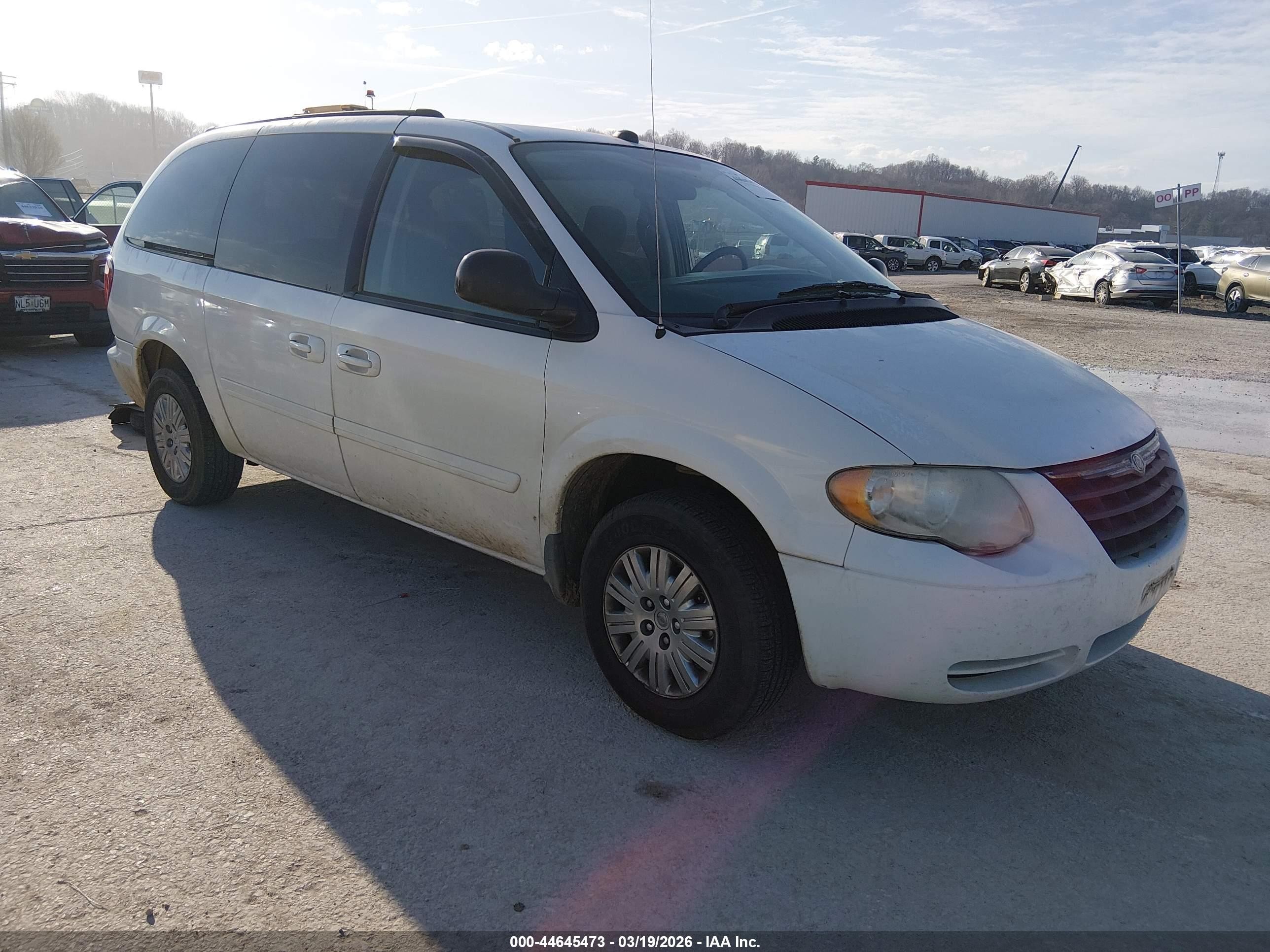2C4GP44R35R552700