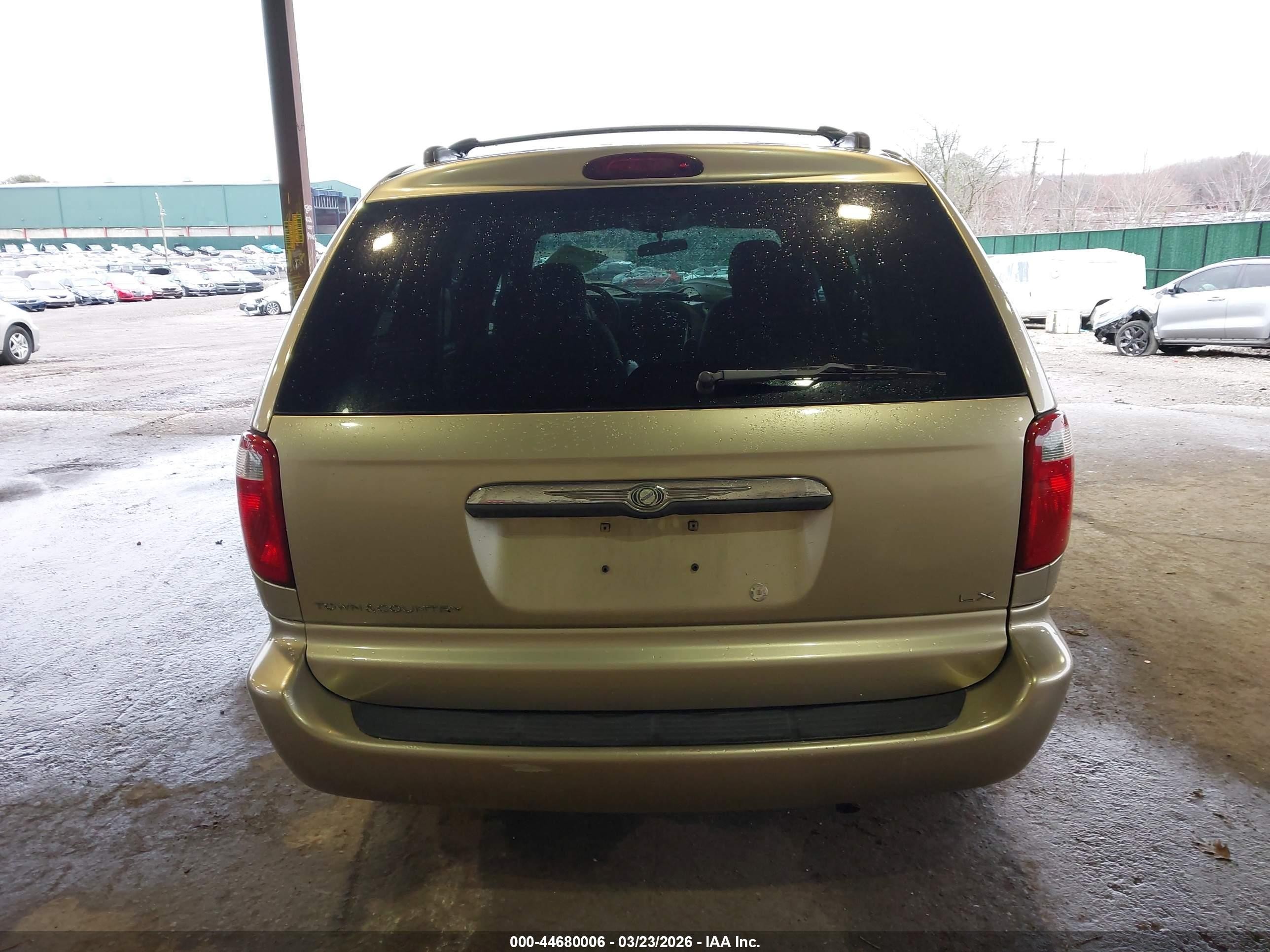 2004 Chrysler Town & Country Lx Beige vin: 2C4GP44R44R577930