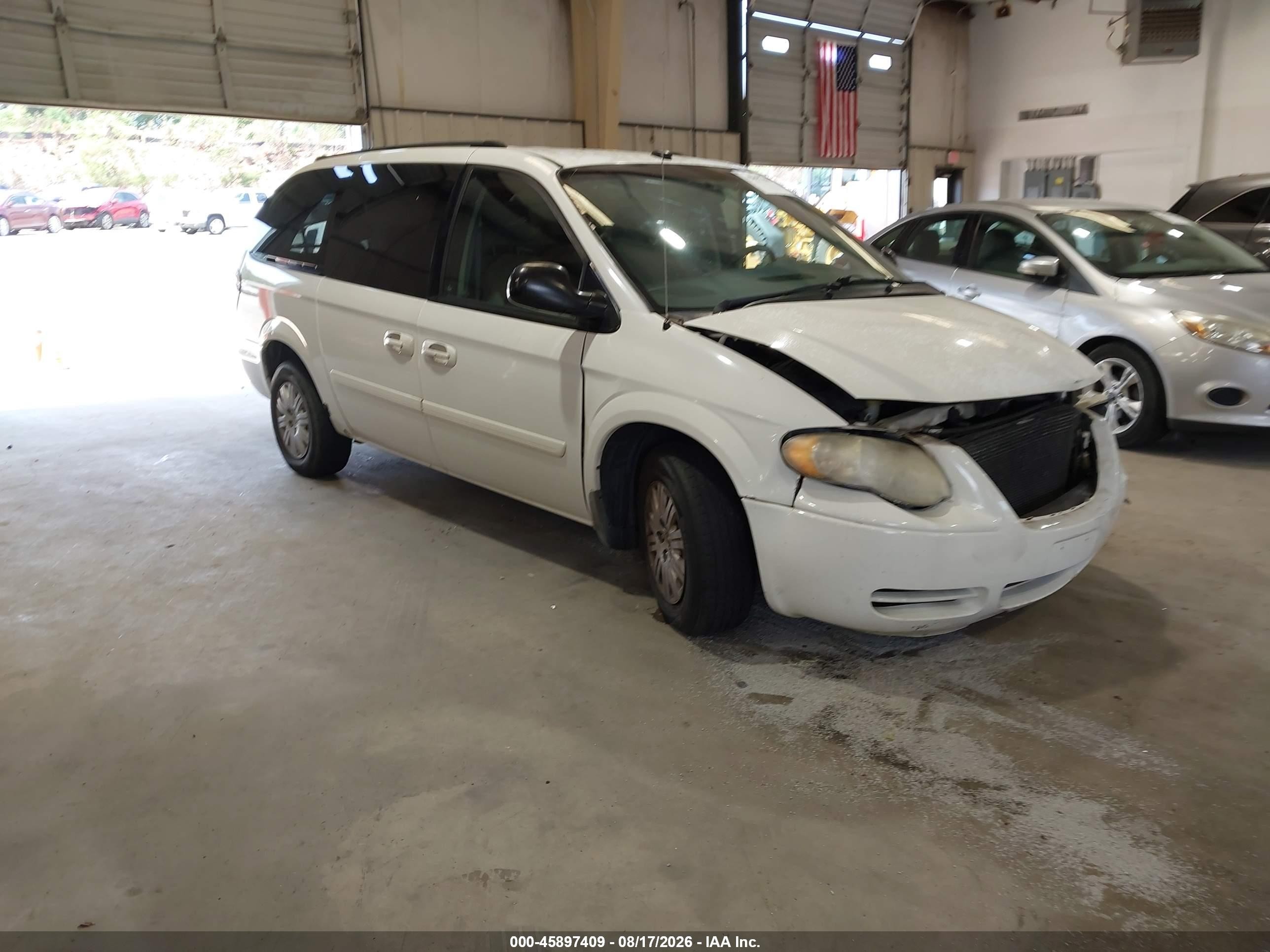 2005 Chrysler Town & Country Lx Белый vin: 2C4GP44R55R519133