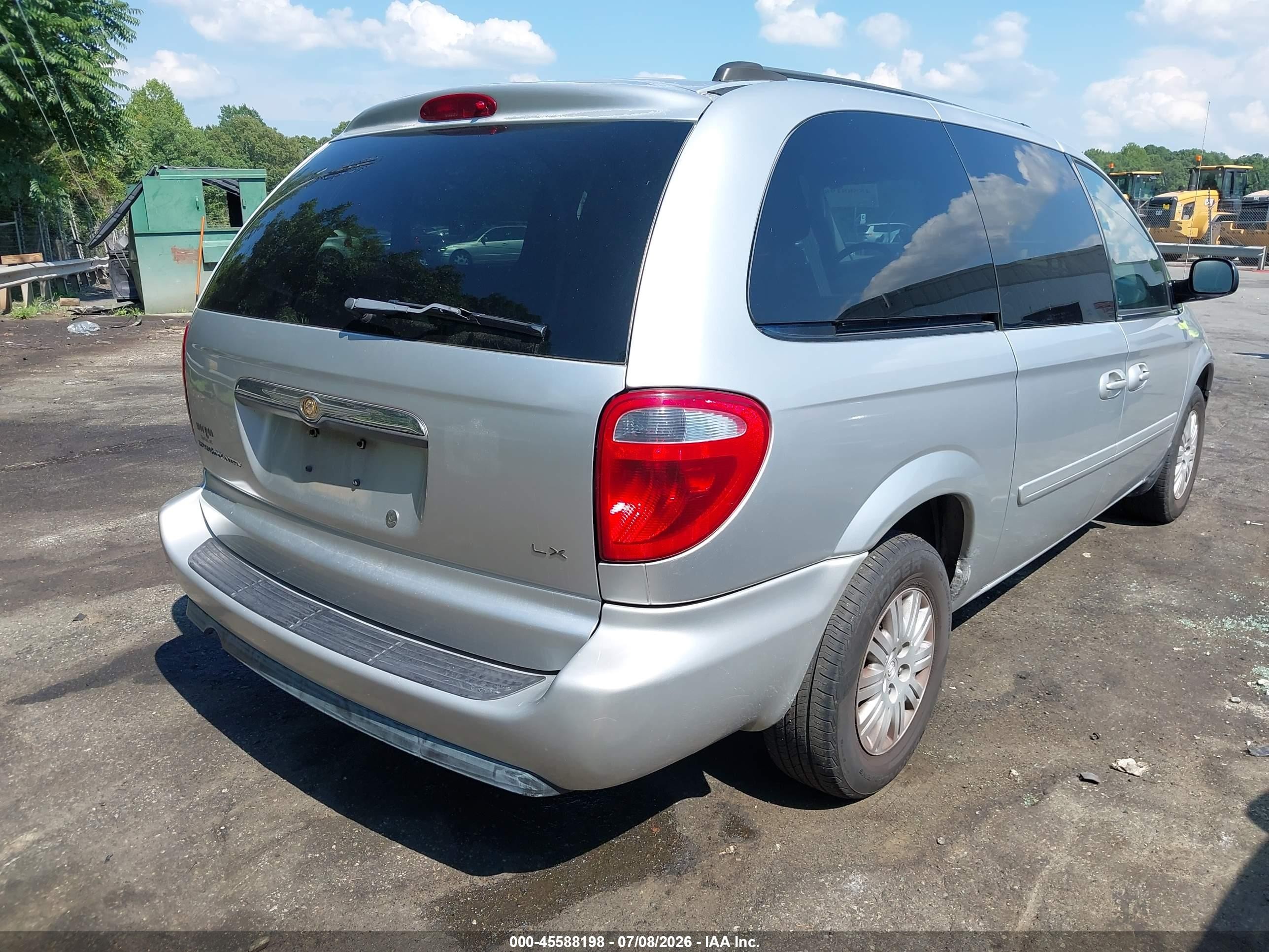 2005 Chrysler Town & Country Lx Silver vin: 2C4GP44R55R551189