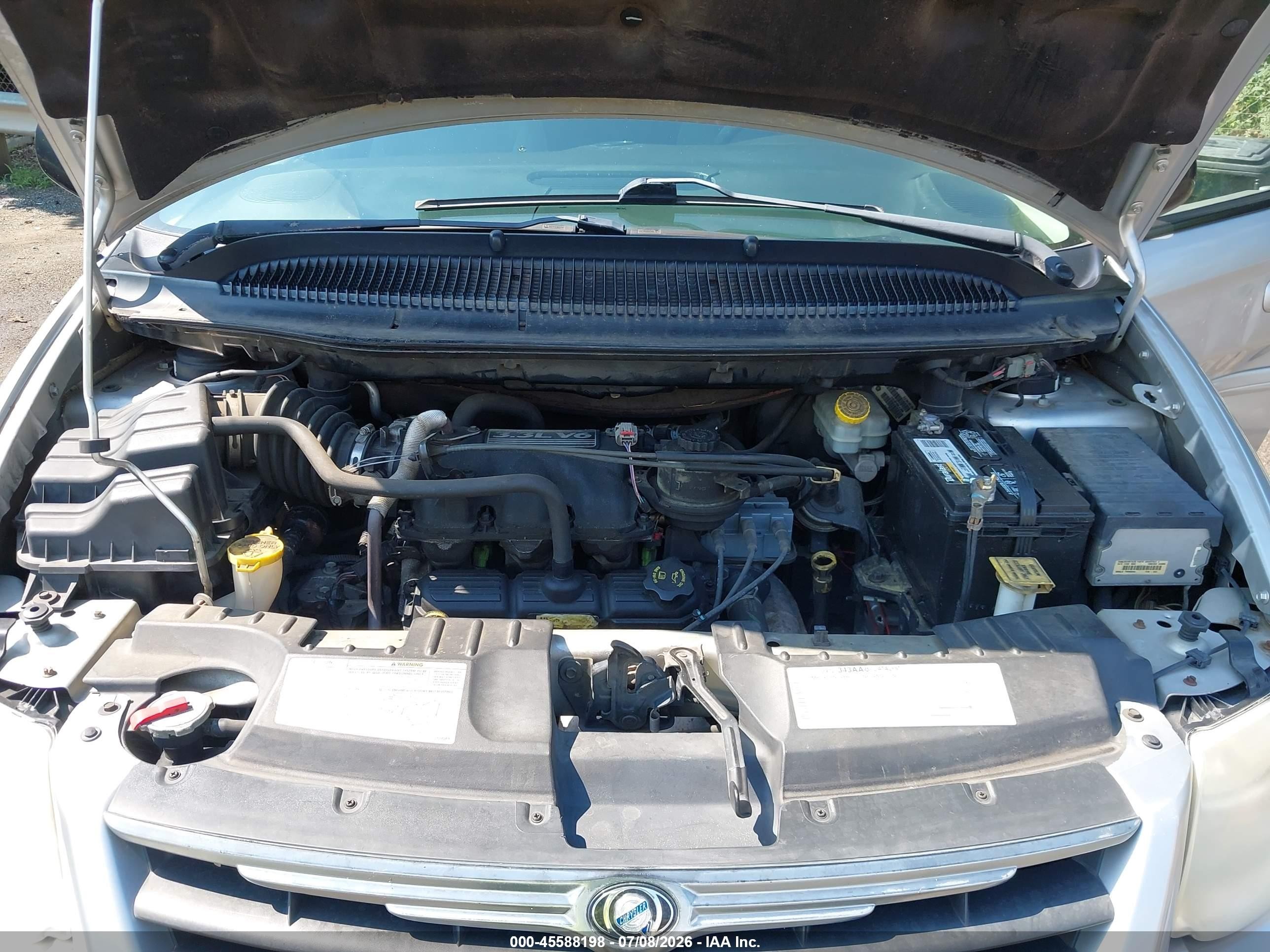 2005 Chrysler Town & Country Lx Silver vin: 2C4GP44R55R551189