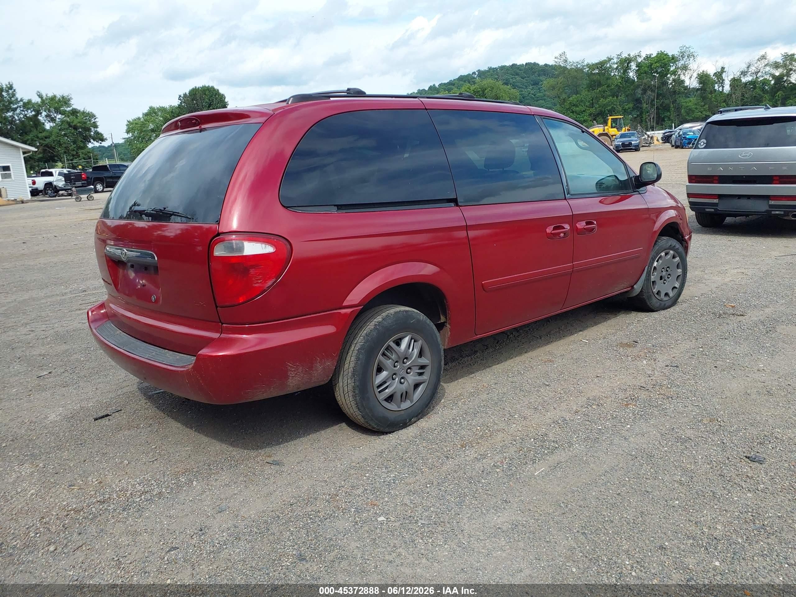 2004 Chrysler Town & Country Lx Red vin: 2C4GP44R64R548011