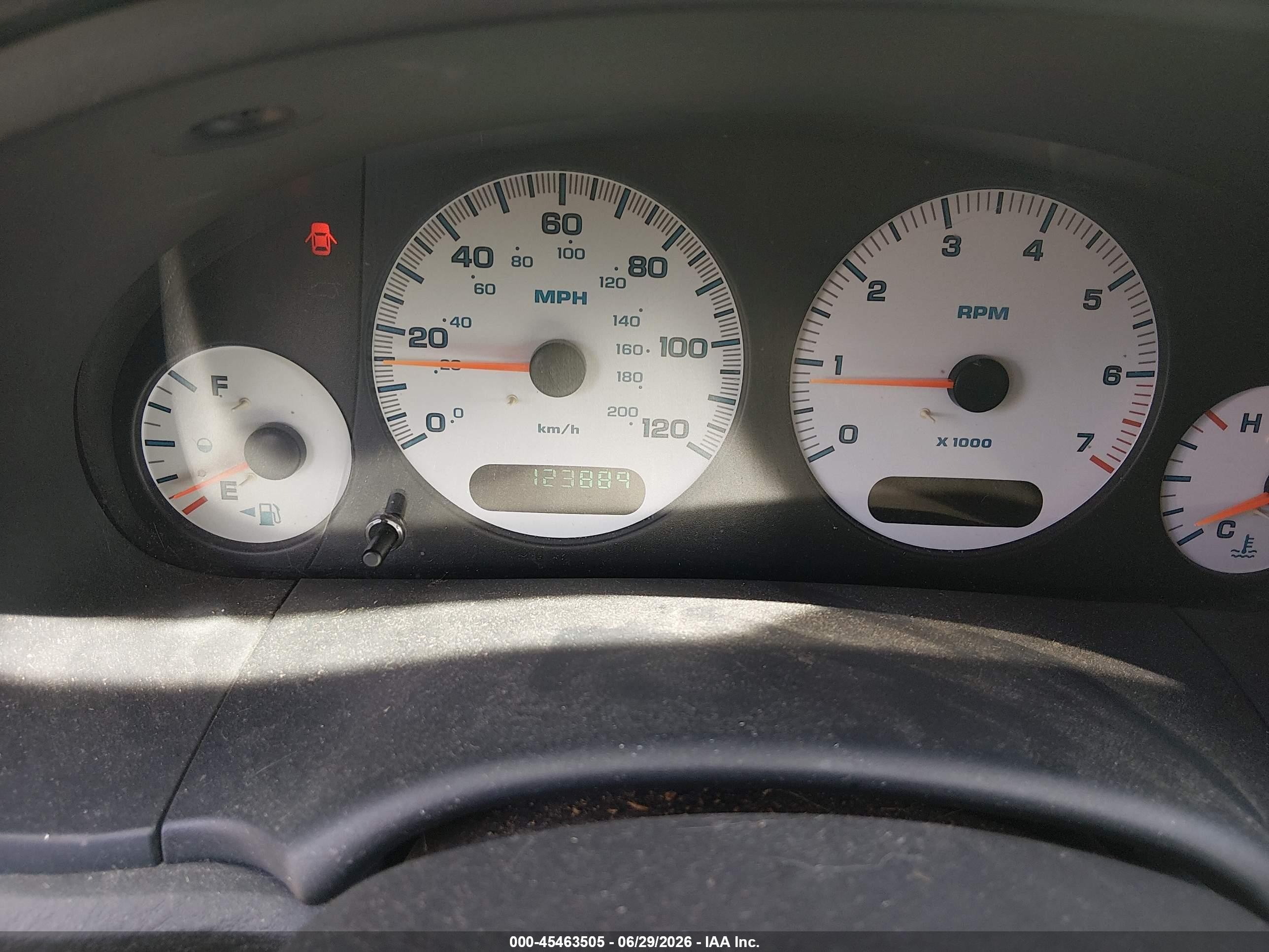 2004 Chrysler Town & Country Lx Silver vin: 2C4GP44R74R589358