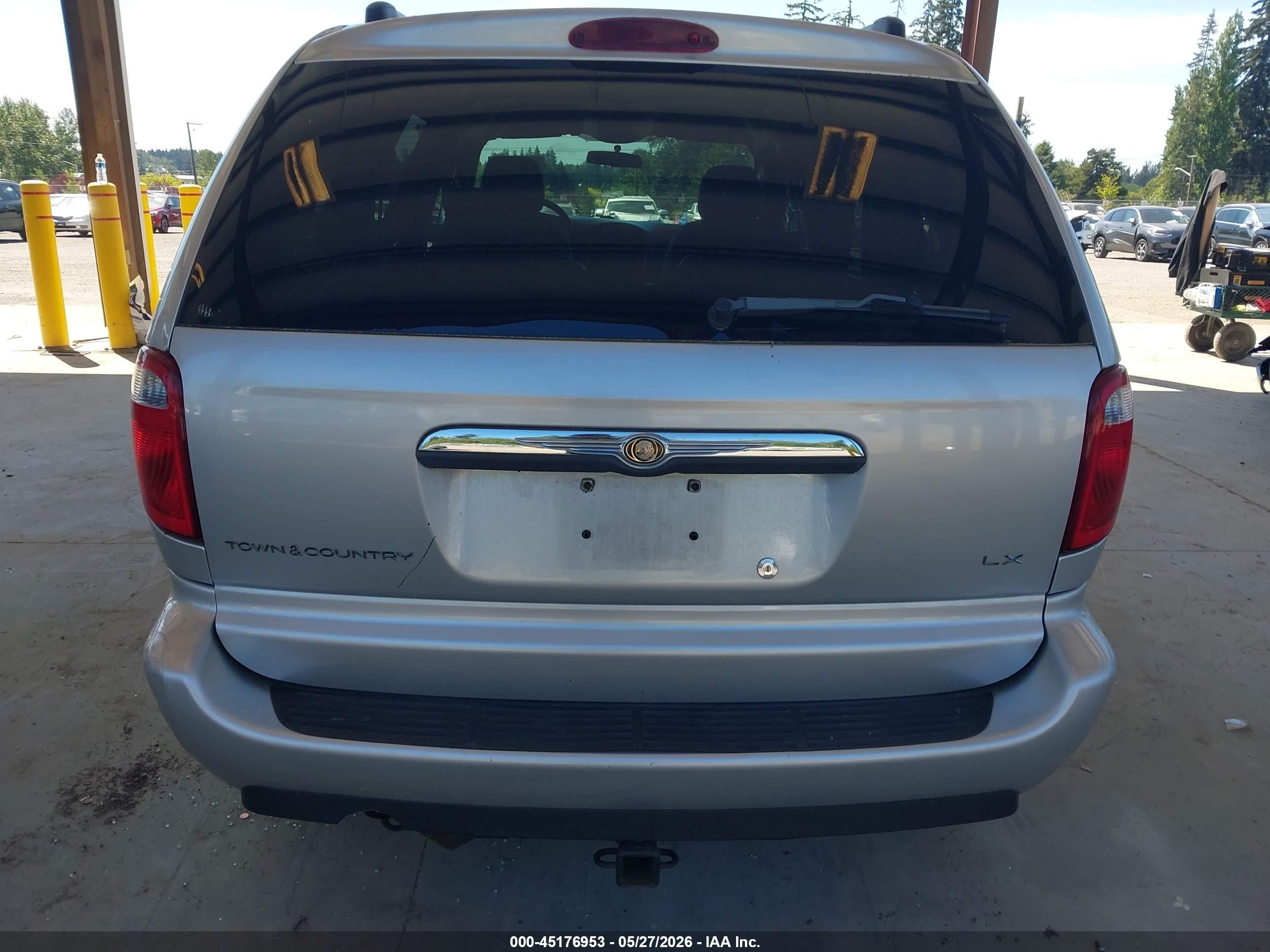 2005 Chrysler Town & Country Lx Silver vin: 2C4GP44R75R472347