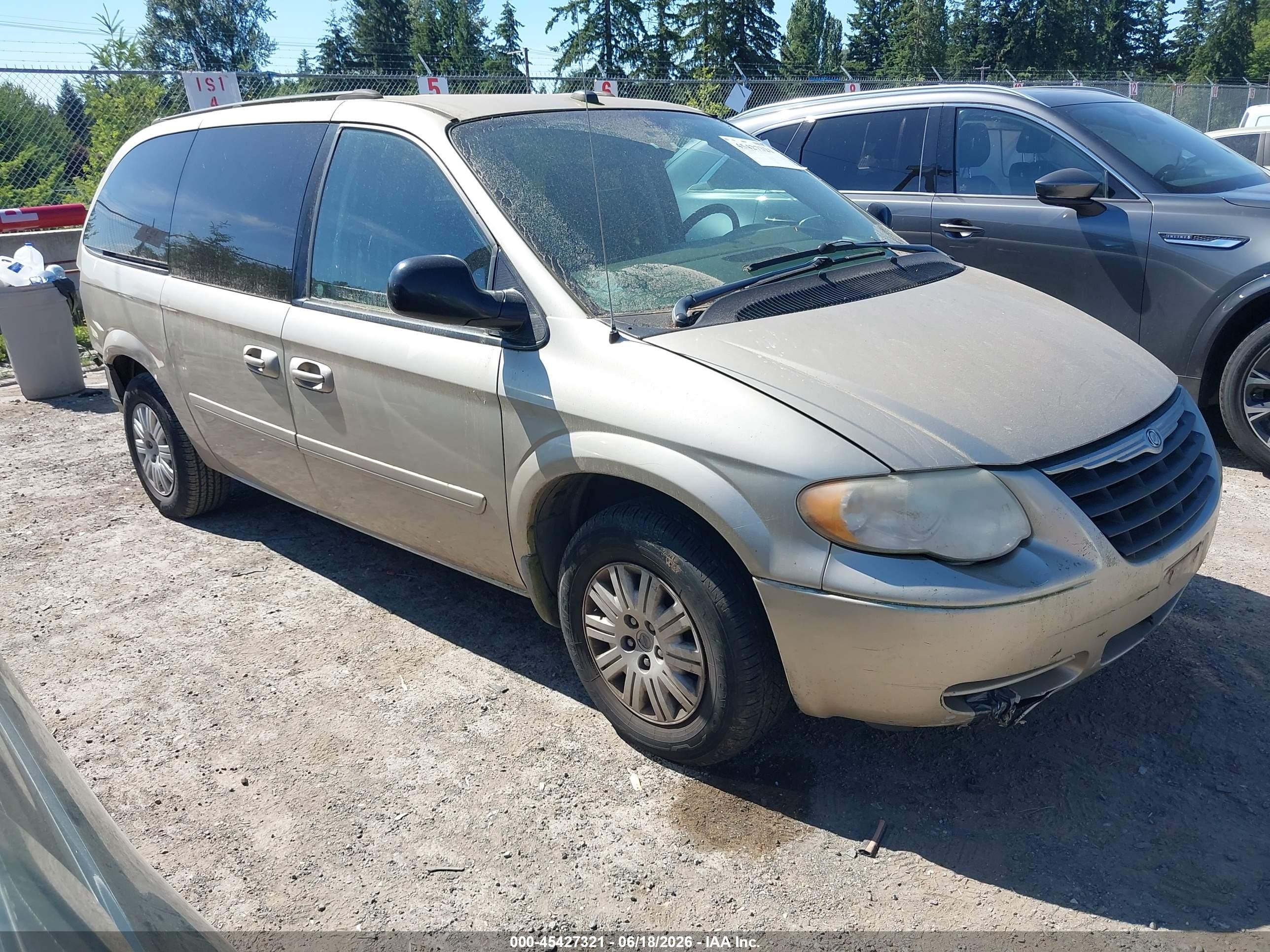 2005 Chrysler Town & Country Lx Gold vin: 2C4GP44R75R519358