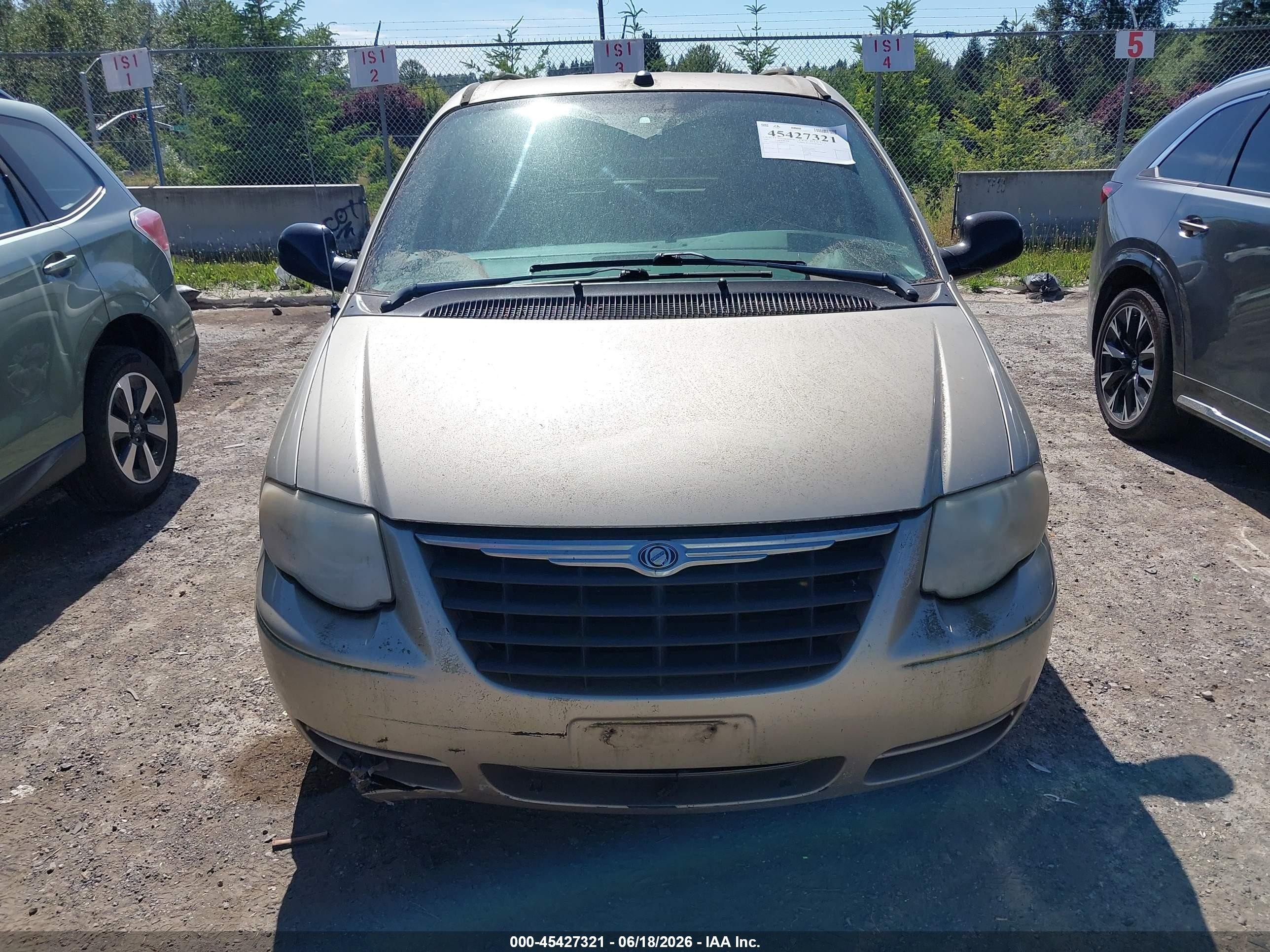 2005 Chrysler Town & Country Lx Gold vin: 2C4GP44R75R519358