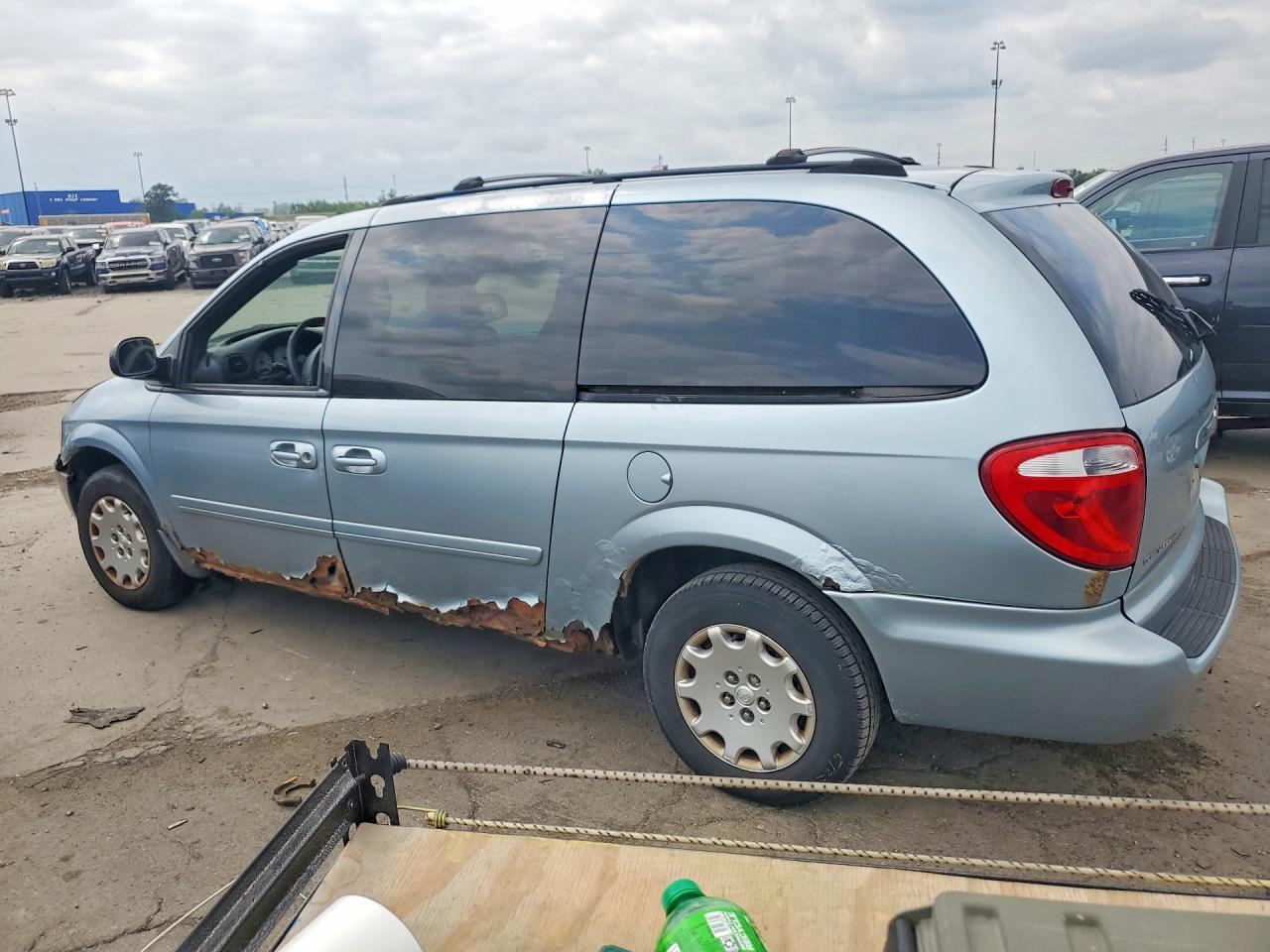 2004 Chrysler Town & Country Lx Синий vin: 2C4GP44R84R618088