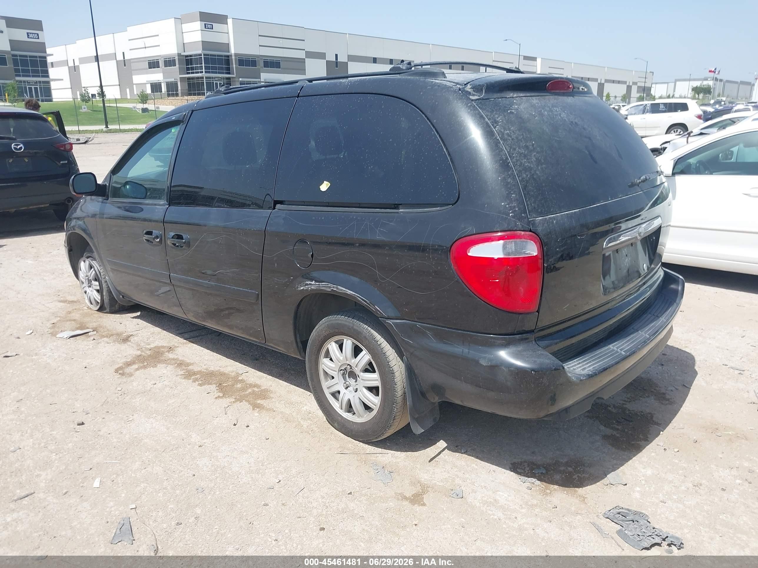 2005 Chrysler Town & Country Lx Black vin: 2C4GP44R85R179752
