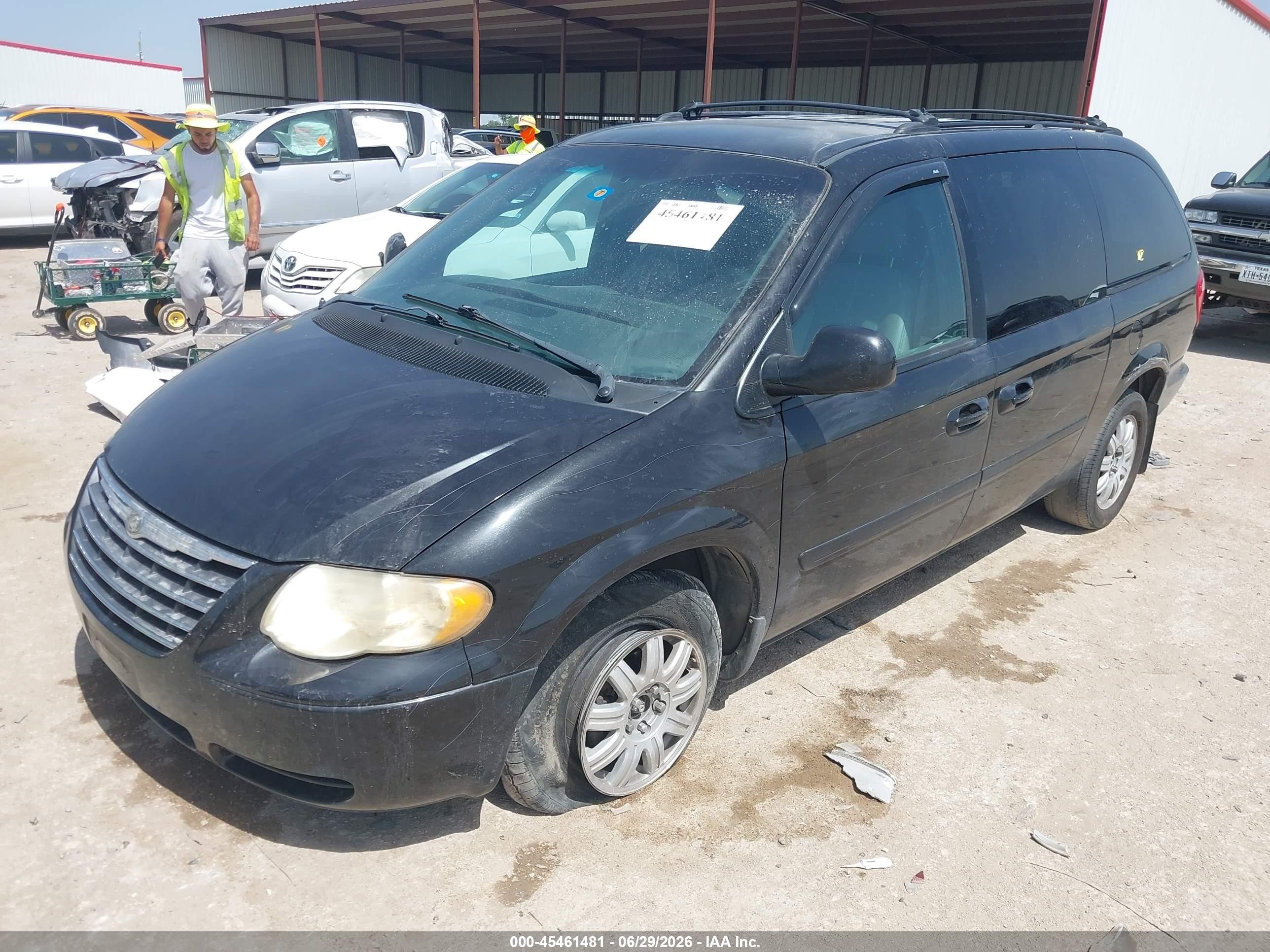 2005 Chrysler Town & Country Lx Black vin: 2C4GP44R85R179752