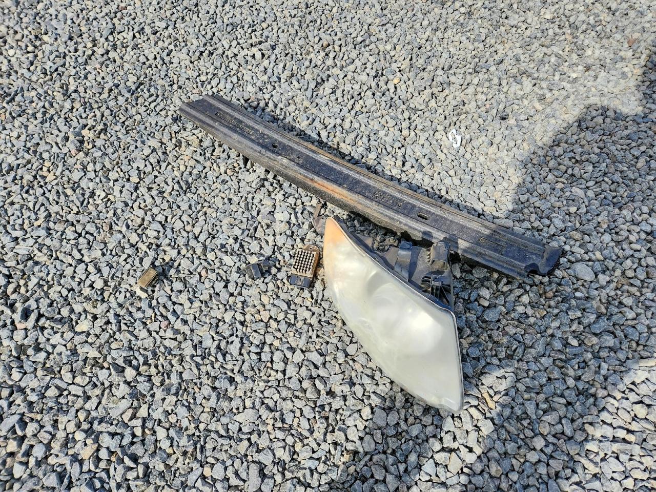 2005 Chrysler Town & Country Lx Silver vin: 2C4GP44R95R255799