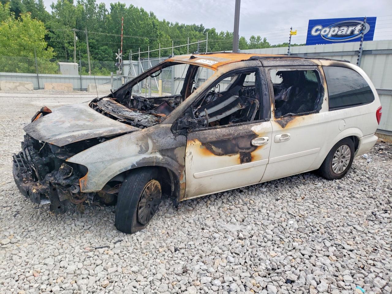 2005 Chrysler Town & Country Lx Белый vin: 2C4GP44R95R553415