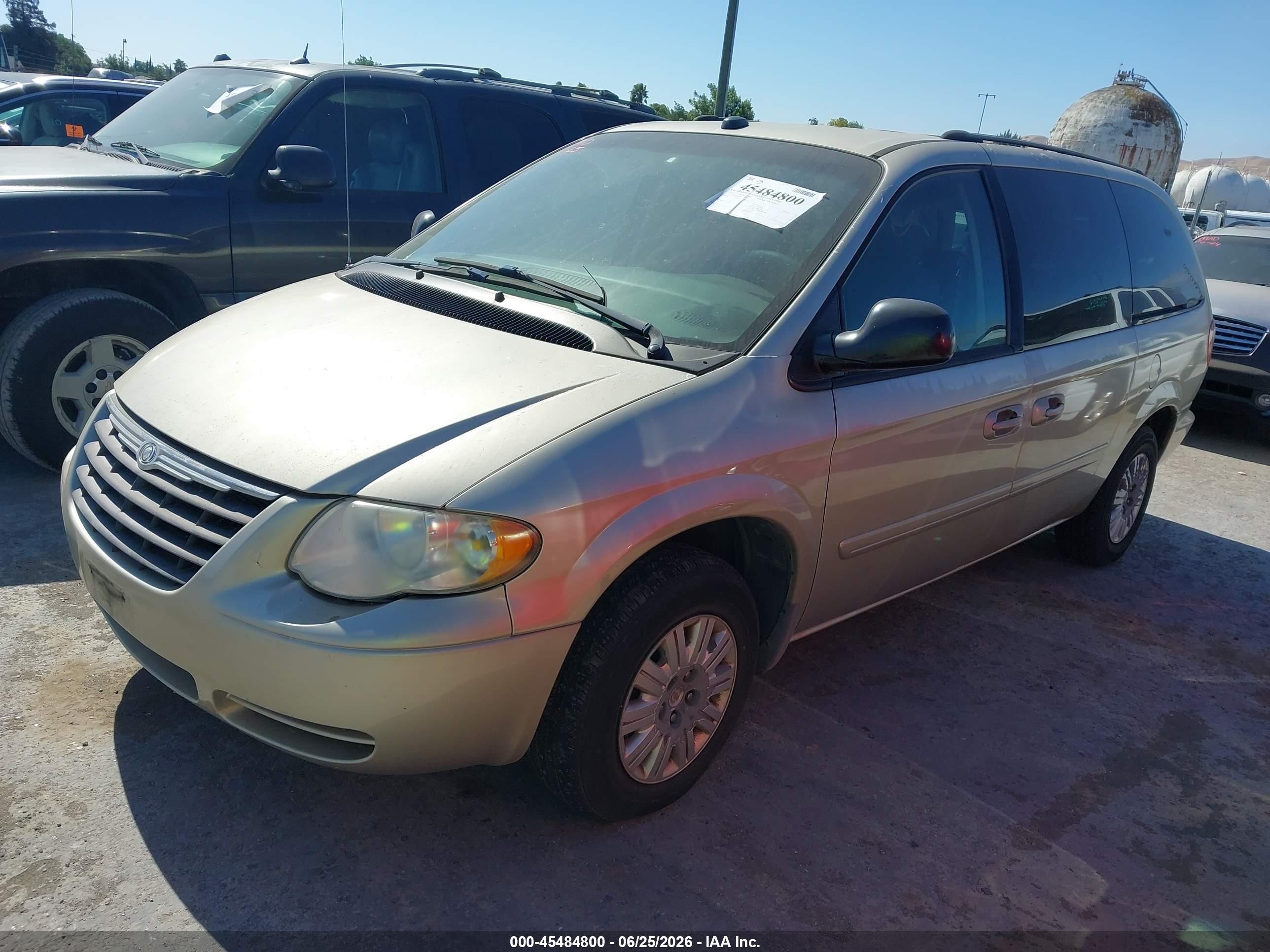 2005 Chrysler Town & Country Lx Gold vin: 2C4GP44R95R591520