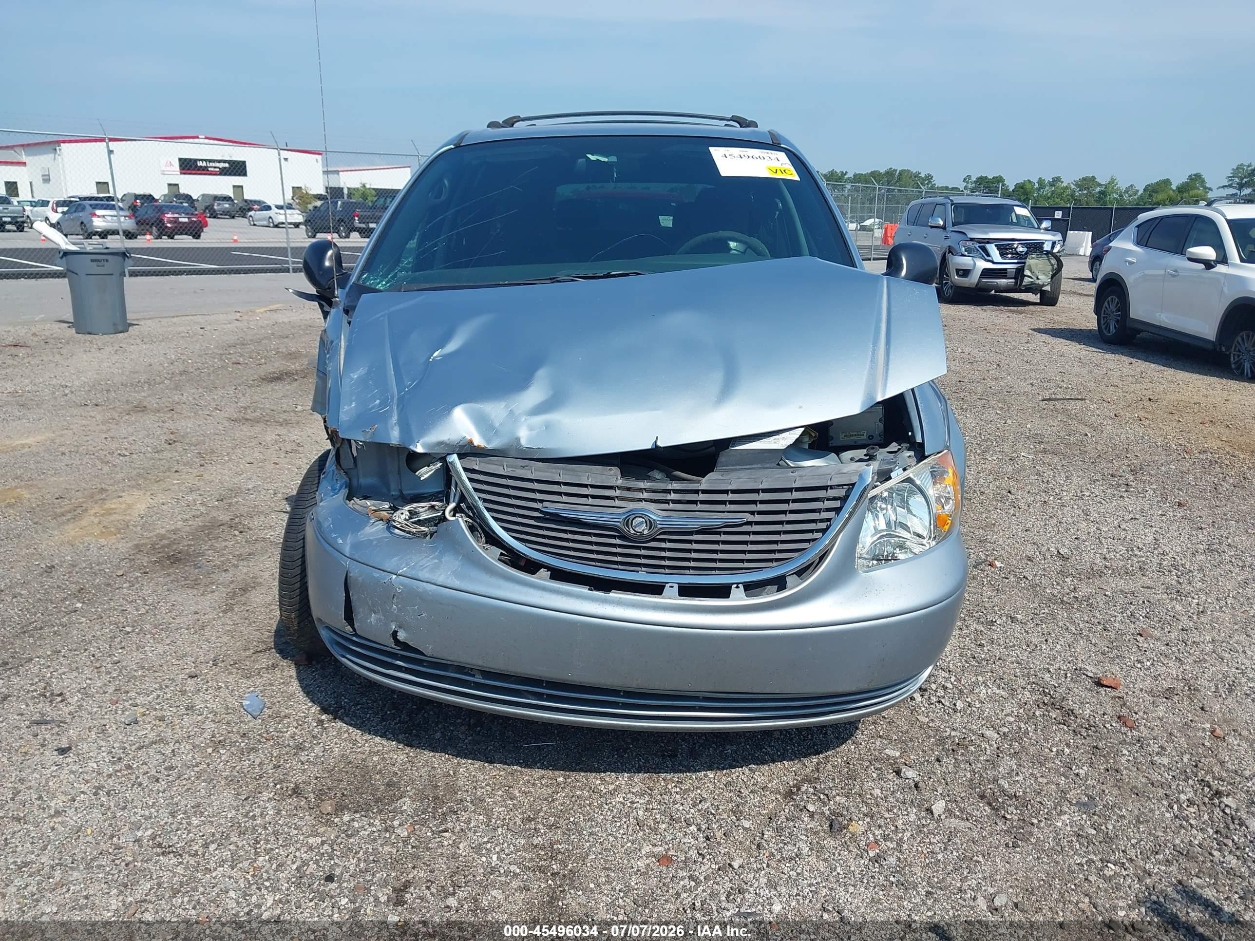 2004 Chrysler Town & Country Lx Silver vin: 2C4GP44RX4R504643
