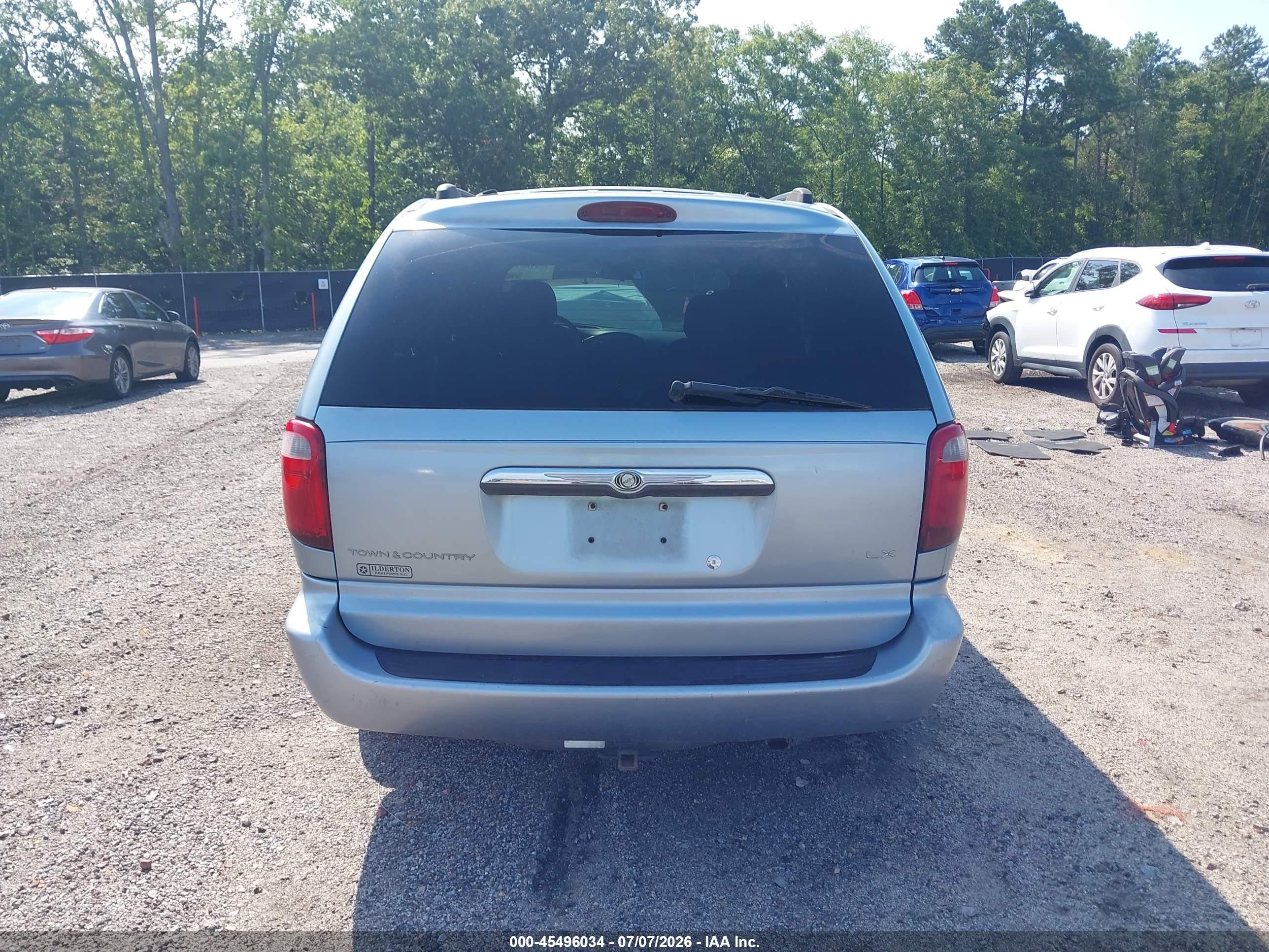 2004 Chrysler Town & Country Lx Silver vin: 2C4GP44RX4R504643