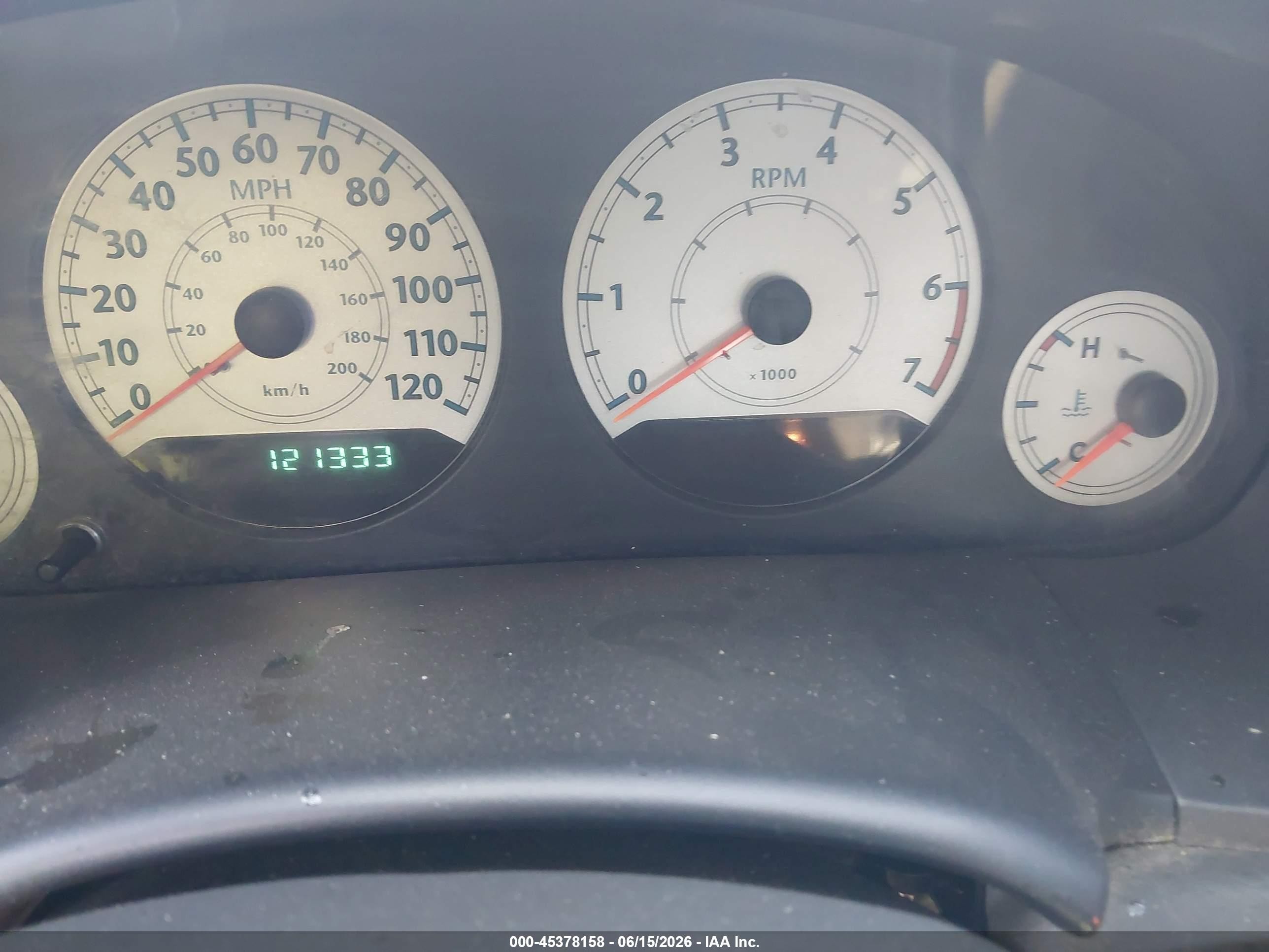 2005 Chrysler Town & Country Lx Silver vin: 2C4GP44RX5R100758