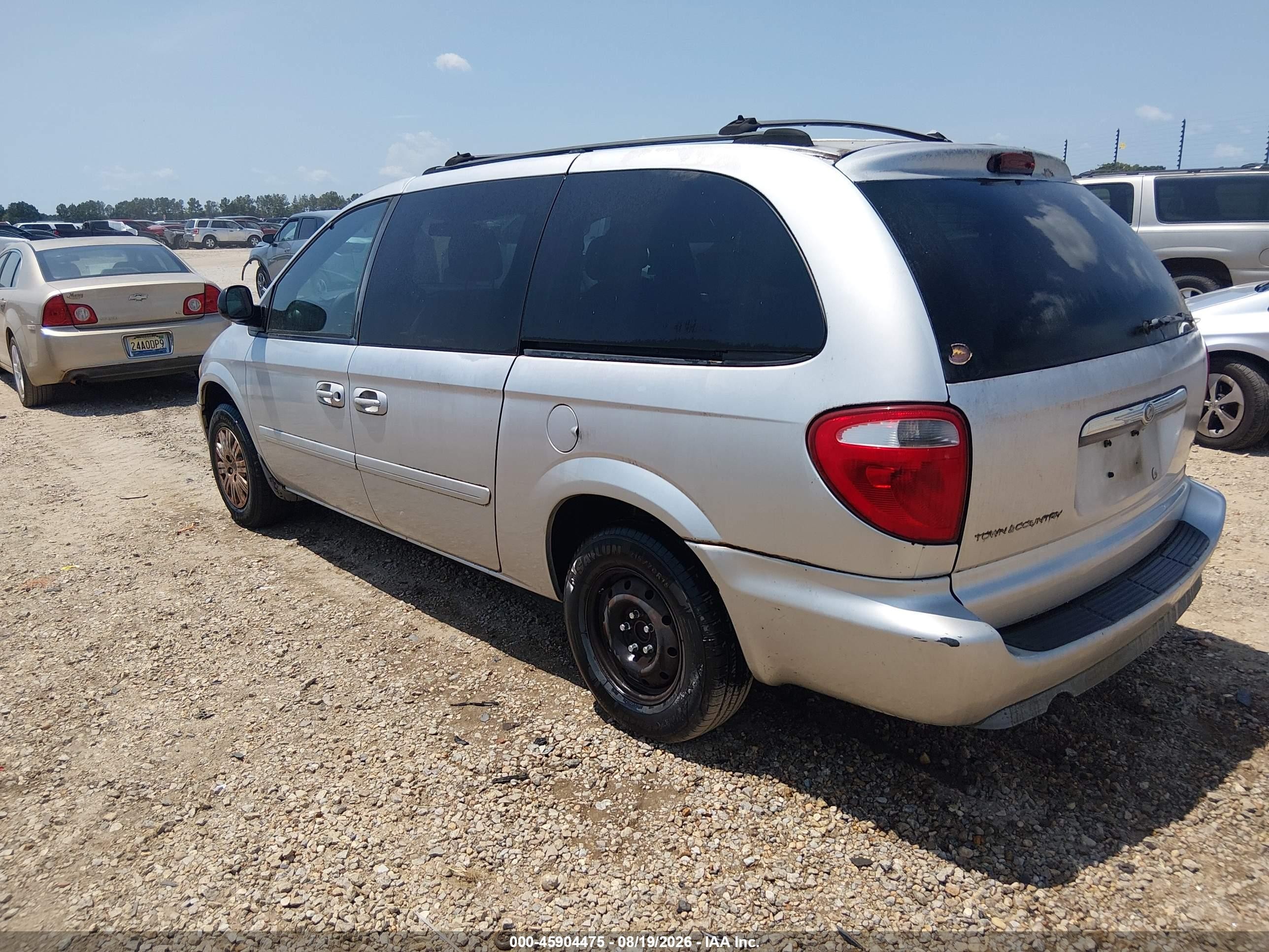 2005 Chrysler Town & Country Lx Silver vin: 2C4GP44RX5R151323