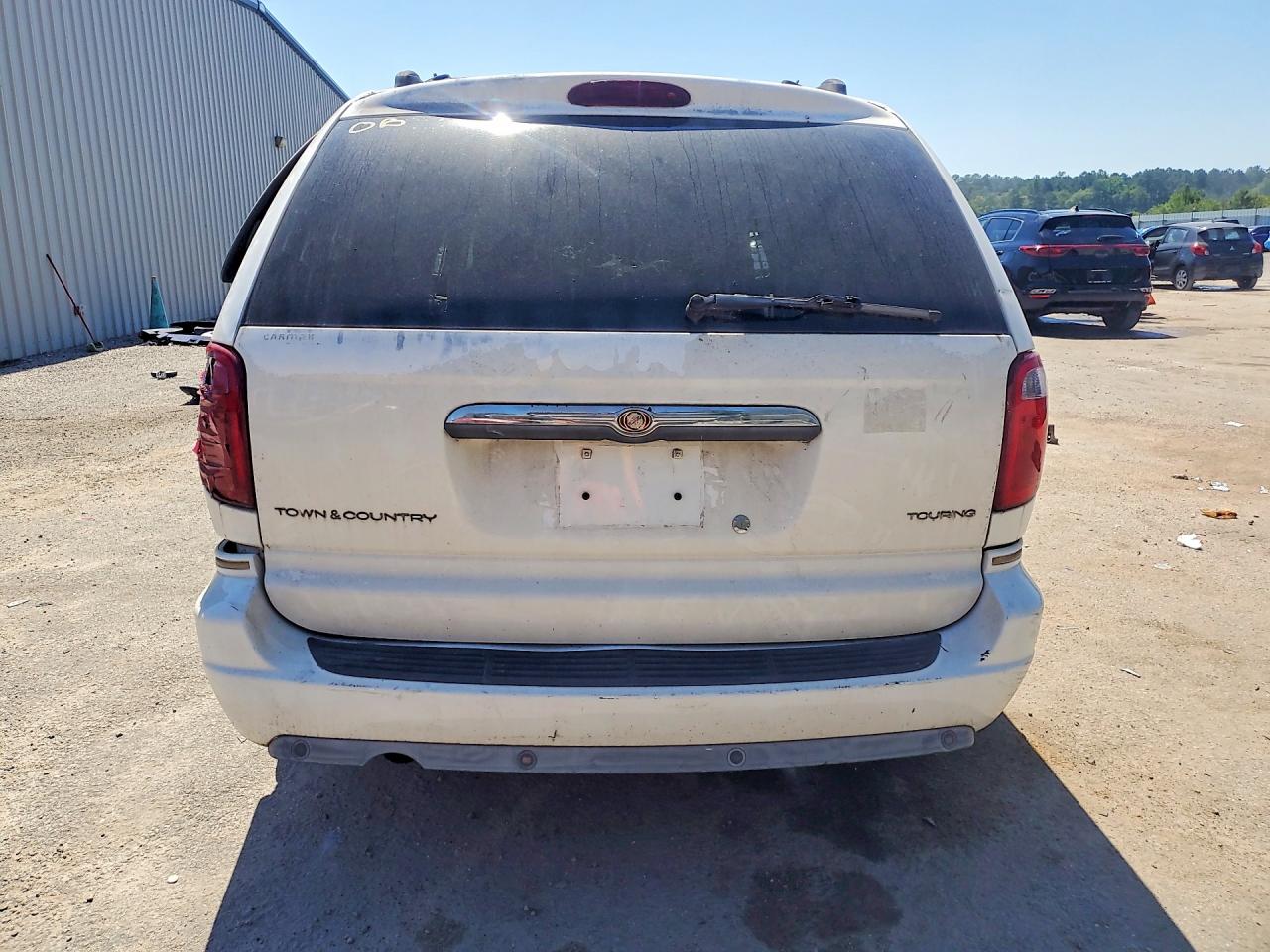 2005 Chrysler Town & Country Touring Burn vin: 2C4GP54L05R511667