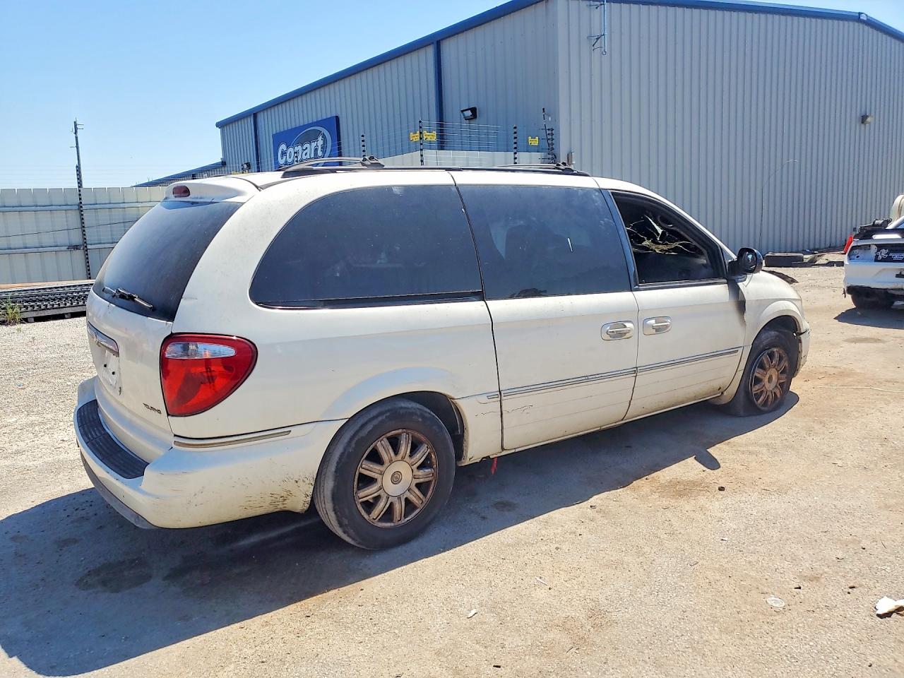 2005 Chrysler Town & Country Touring Burn vin: 2C4GP54L05R511667