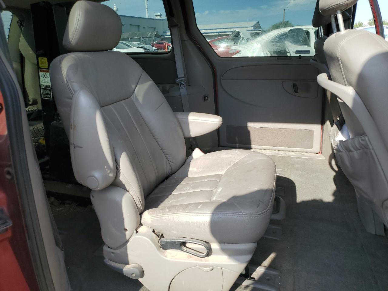 2001 Chrysler Town & Country Lxi Red vin: 2C4GP54L11R375964
