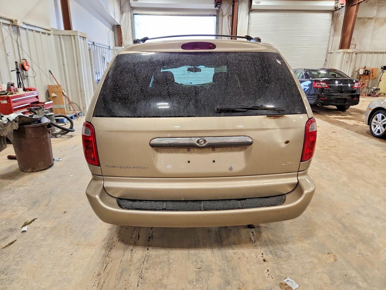 2003 Chrysler Town & Country Lxi Tan vin: 2C4GP54L13R338383