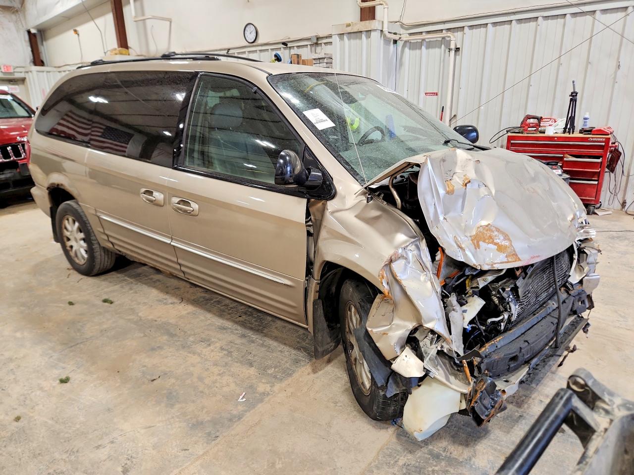 2003 Chrysler Town & Country Lxi Tan vin: 2C4GP54L13R338383