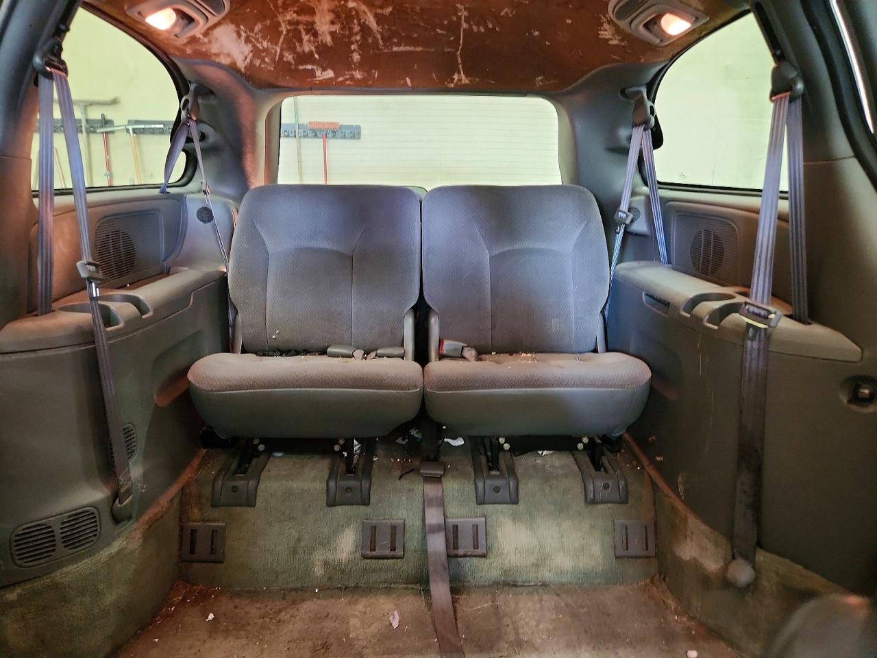2004 Chrysler Town & Country Touring Tan vin: 2C4GP54L14R611761