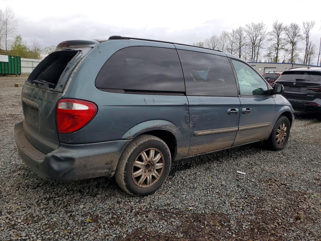 2005 Chrysler Town & Country Touring Синий vin: 2C4GP54L15R559002