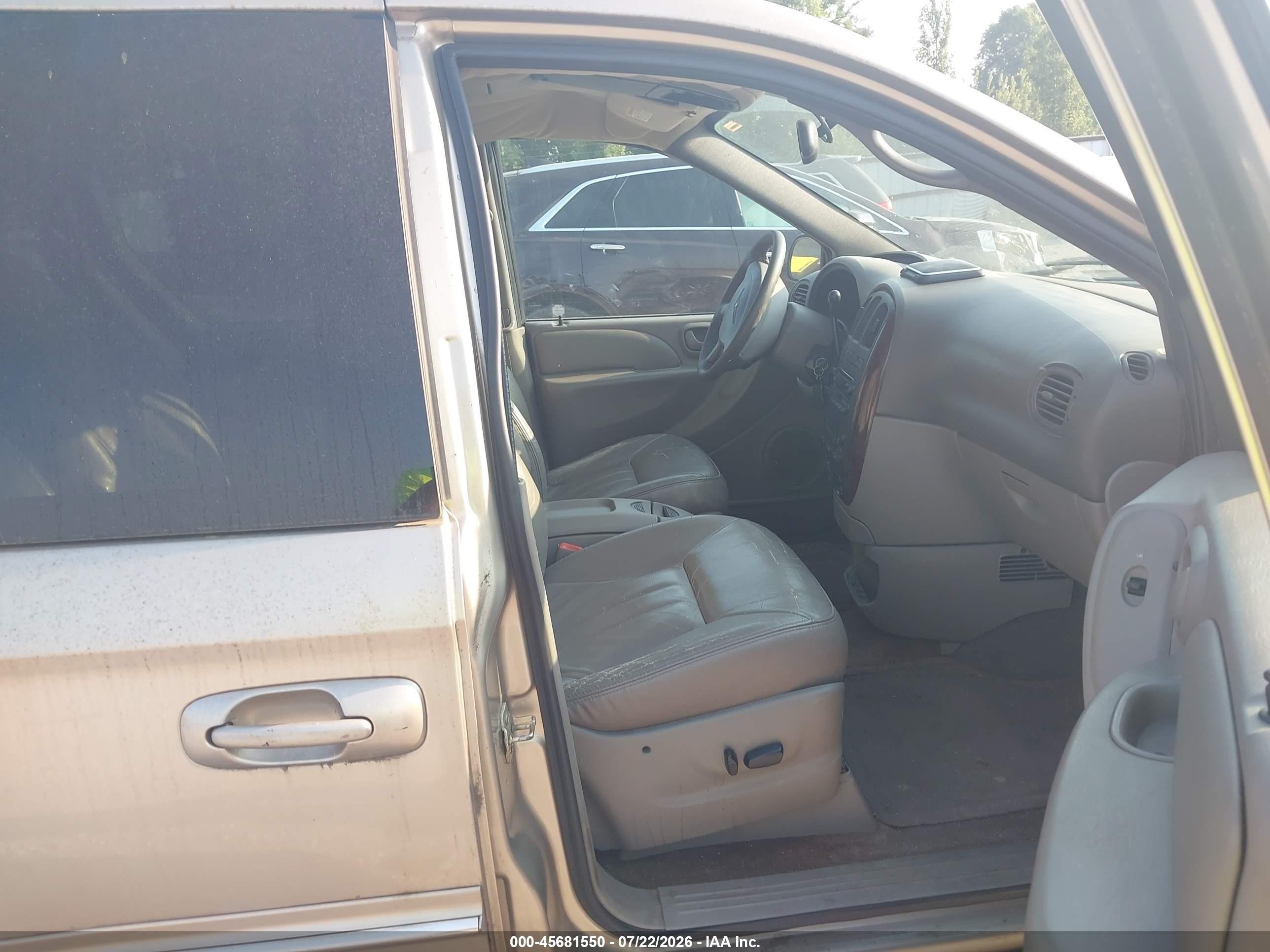 2003 Chrysler Town & Country Lxi Золотой vin: 2C4GP54L23R112613