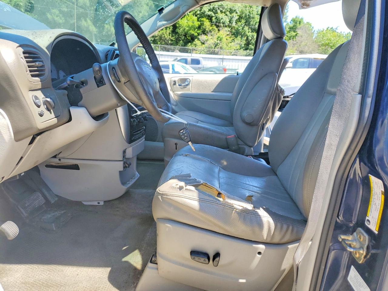 2005 Chrysler Town & Country Touring Blue vin: 2C4GP54L25R292727