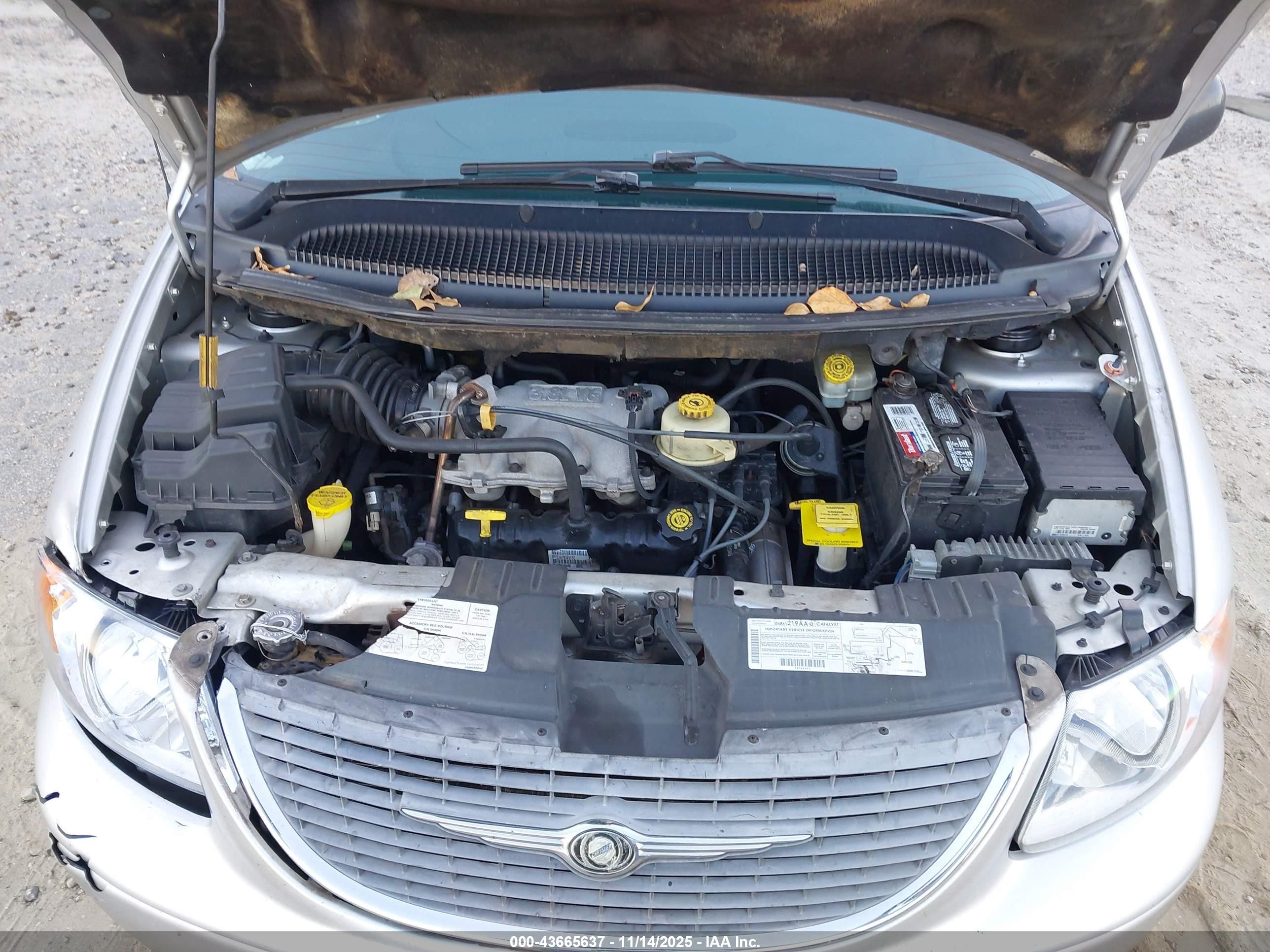 2001 Chrysler Town & Country Lxi Silver vin: 2C4GP54L31R316687