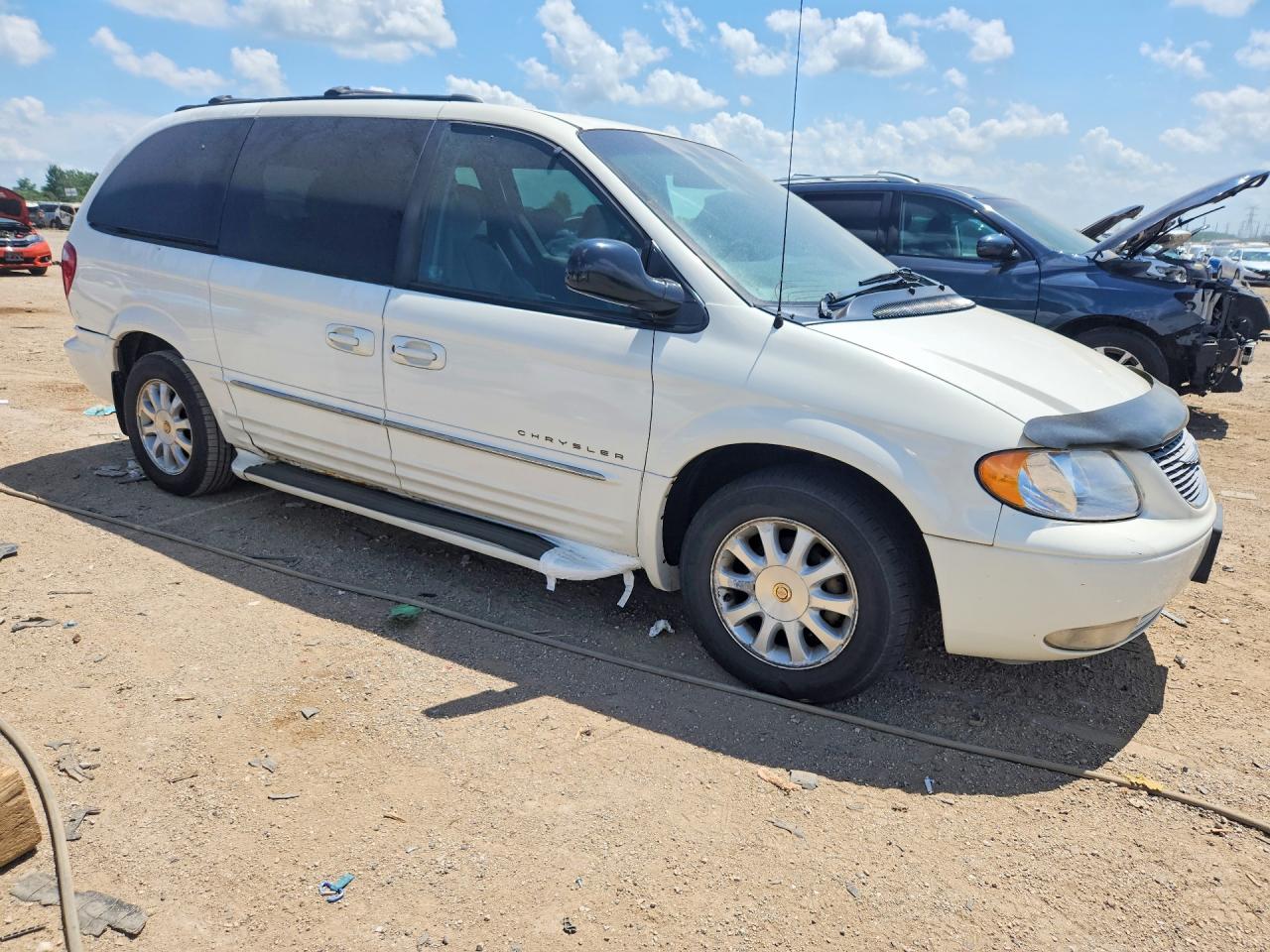 2001 Chrysler Town & Country Lxi White vin: 2C4GP54L31R375030