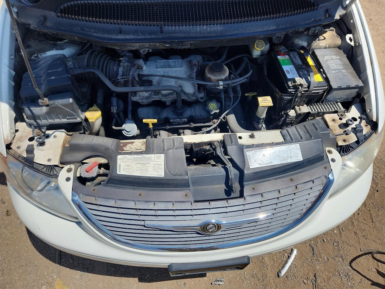 2001 Chrysler Town & Country Lxi White vin: 2C4GP54L31R375030