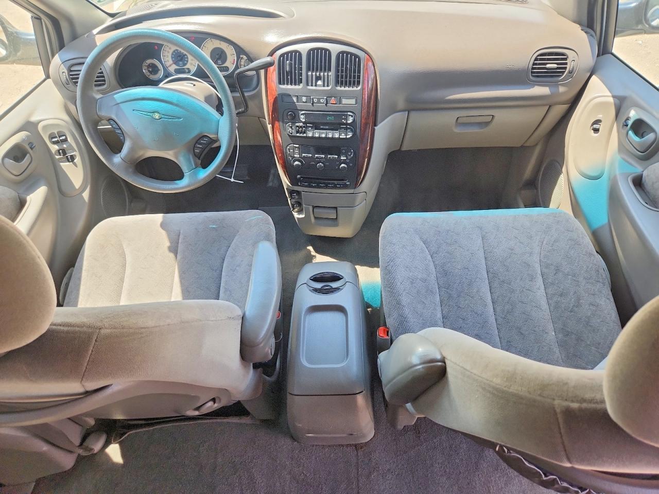 2001 Chrysler Town & Country Lxi White vin: 2C4GP54L31R375030