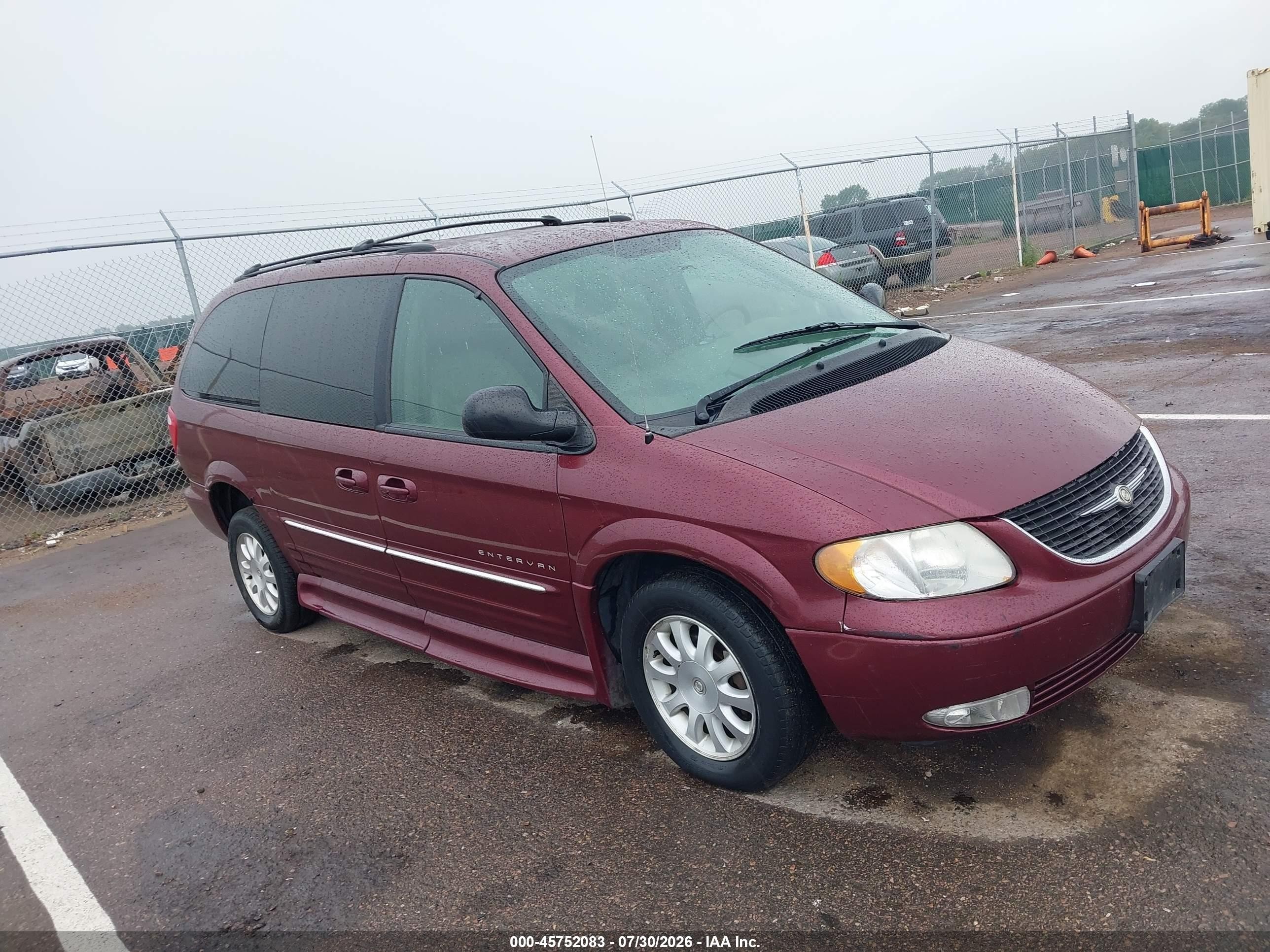 2003 Chrysler Town & Country Lxi Red vin: 2C4GP54L33R212526