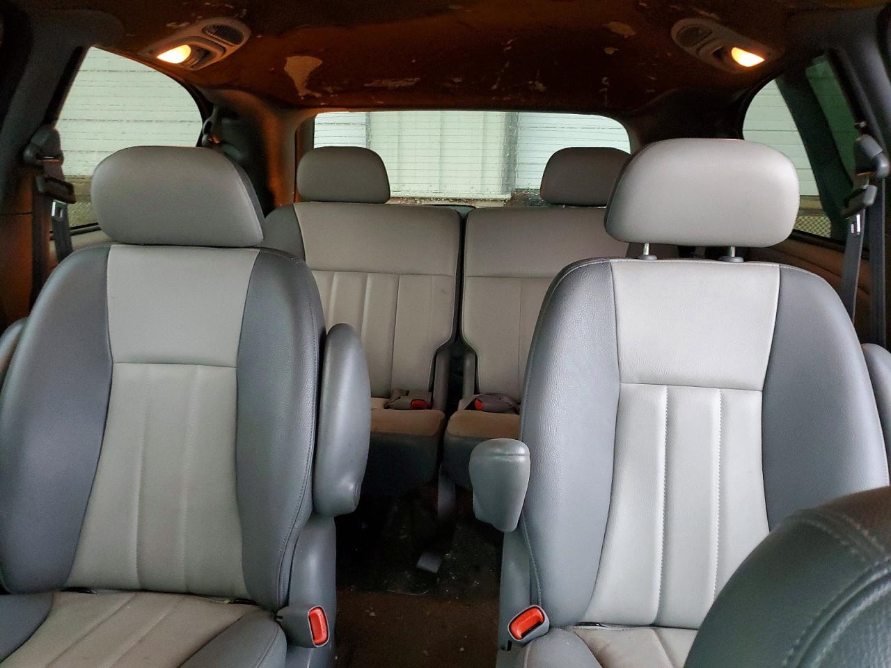 2004 Chrysler Town & Country Touring Gray vin: 2C4GP54L34R544287