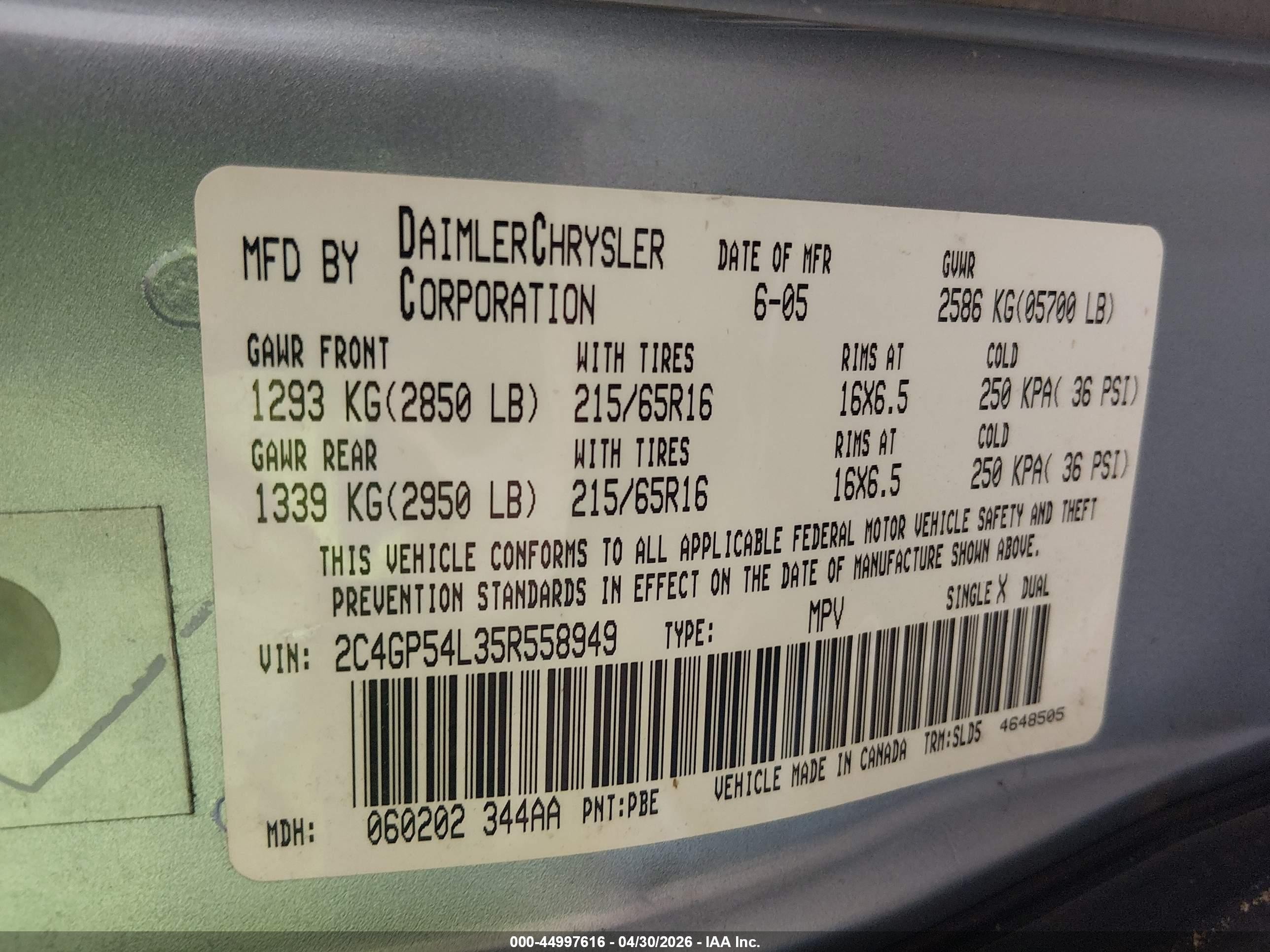 2005 Chrysler Town & Country Touring vin: 2C4GP54L35R558949