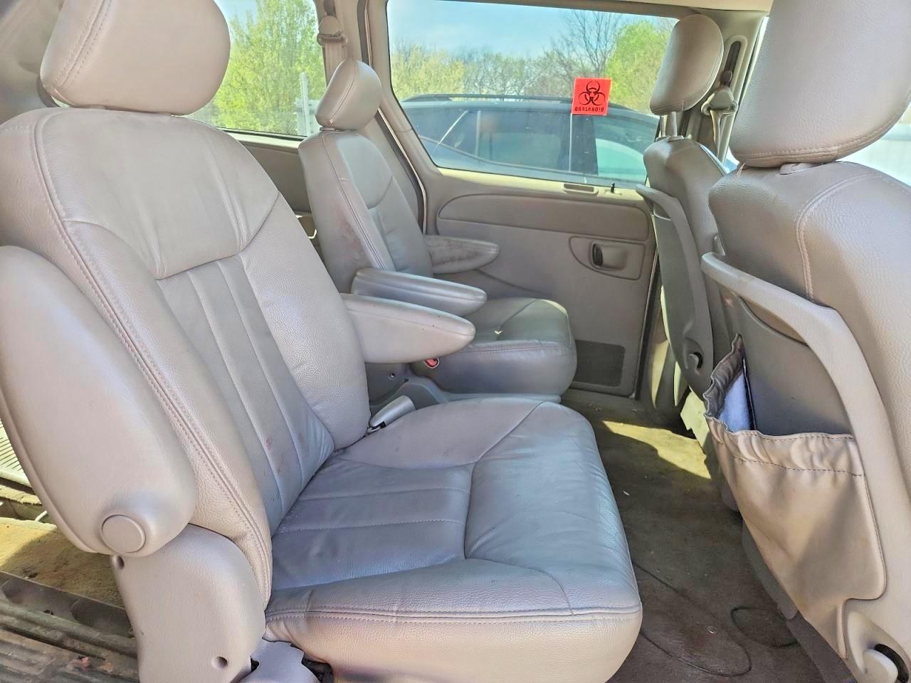 2003 Chrysler Town & Country Lxi Beige vin: 2C4GP54L43R165006